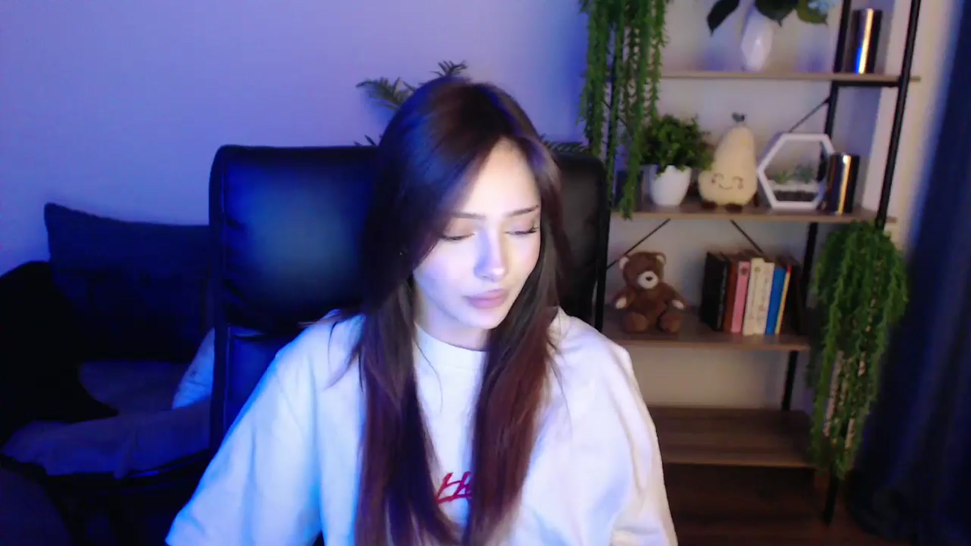 Gallery image thumbnail from KateManelli's myfreecams stream on, 02/21/2025, 10:47 image 7 of 20