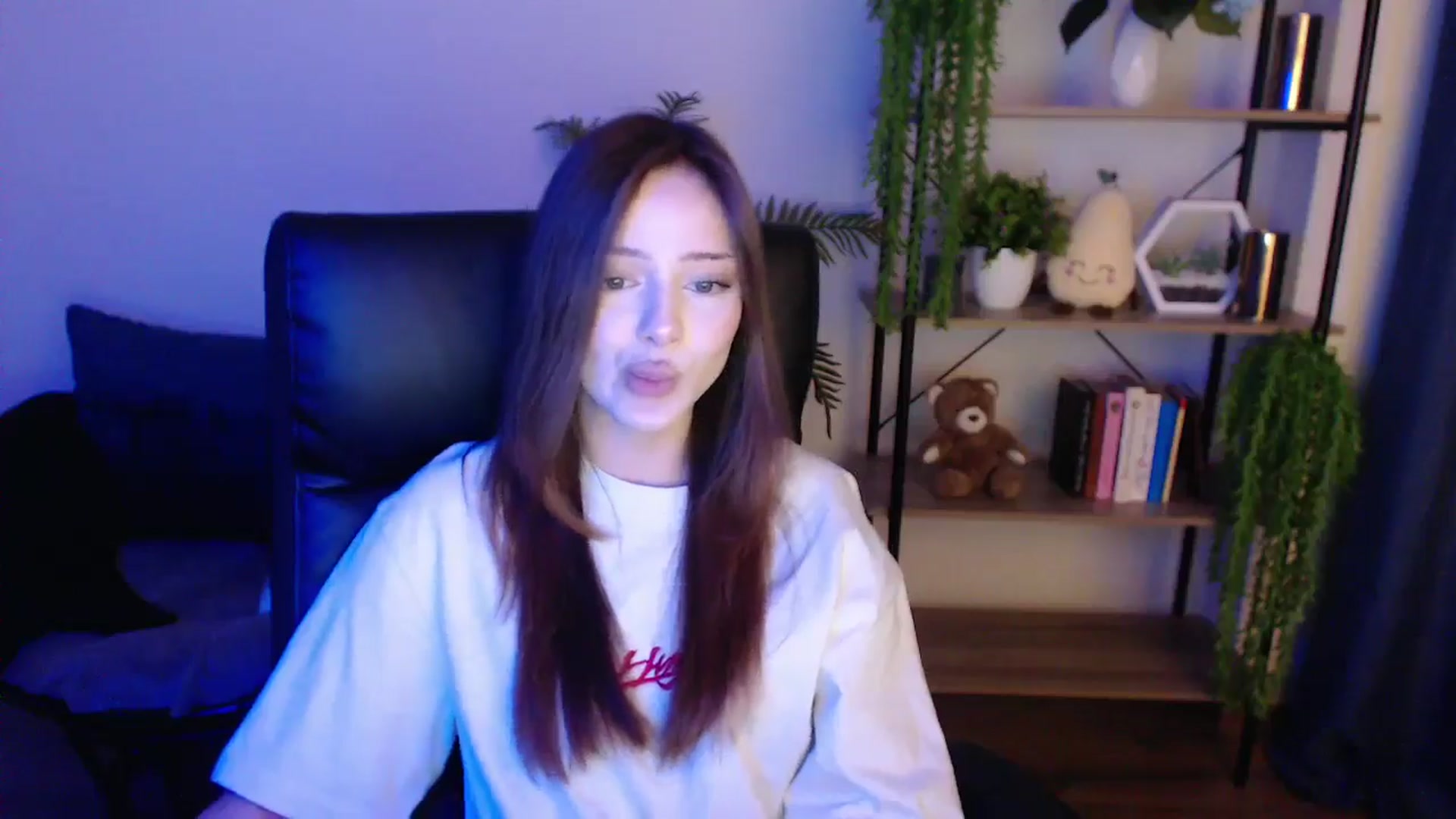 Gallery image thumbnail from KateManelli's myfreecams stream on, 02/21/2025, 10:47 image 6 of 20