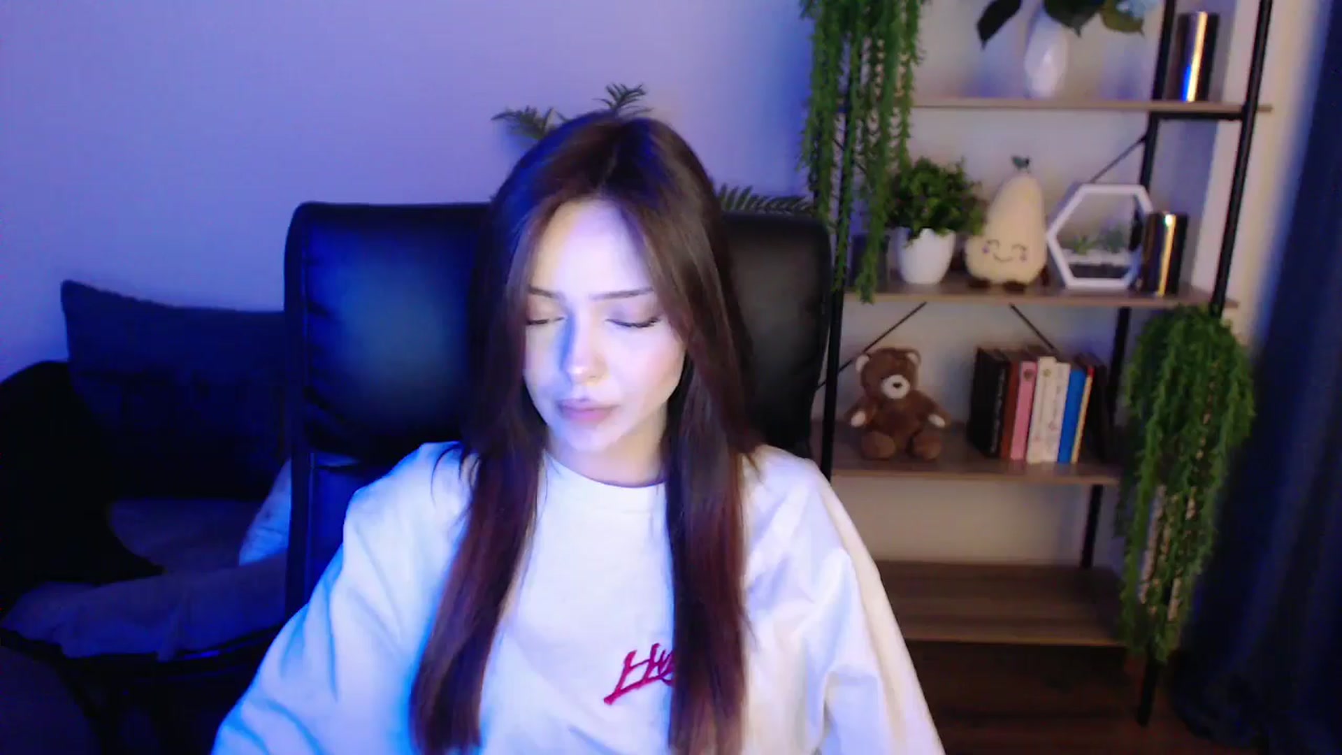 Gallery image thumbnail from KateManelli's myfreecams stream on, 02/21/2025, 10:47 image 15 of 20