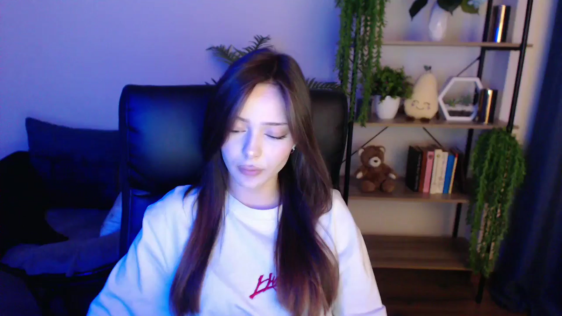 Gallery image thumbnail from KateManelli's myfreecams stream on, 02/21/2025, 10:47 image 17 of 20