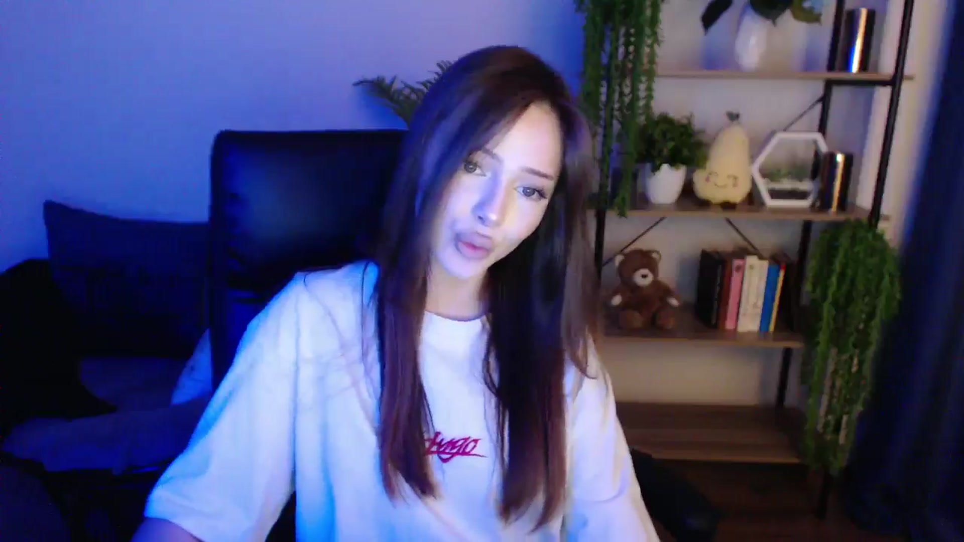 Gallery image thumbnail from KateManelli's myfreecams stream on, 02/21/2025, 14:19 image 6 of 20