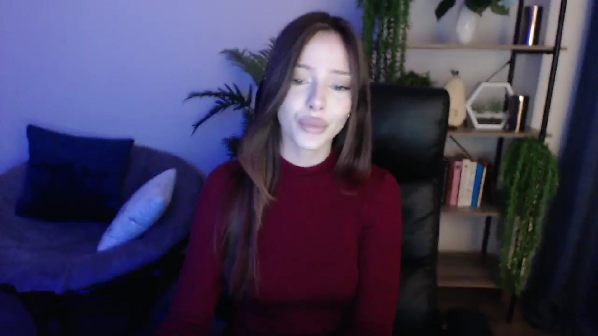 Gallery image thumbnail from KateManelli's myfreecams stream on, 02/22/2025, 09:25 image 13 of 20