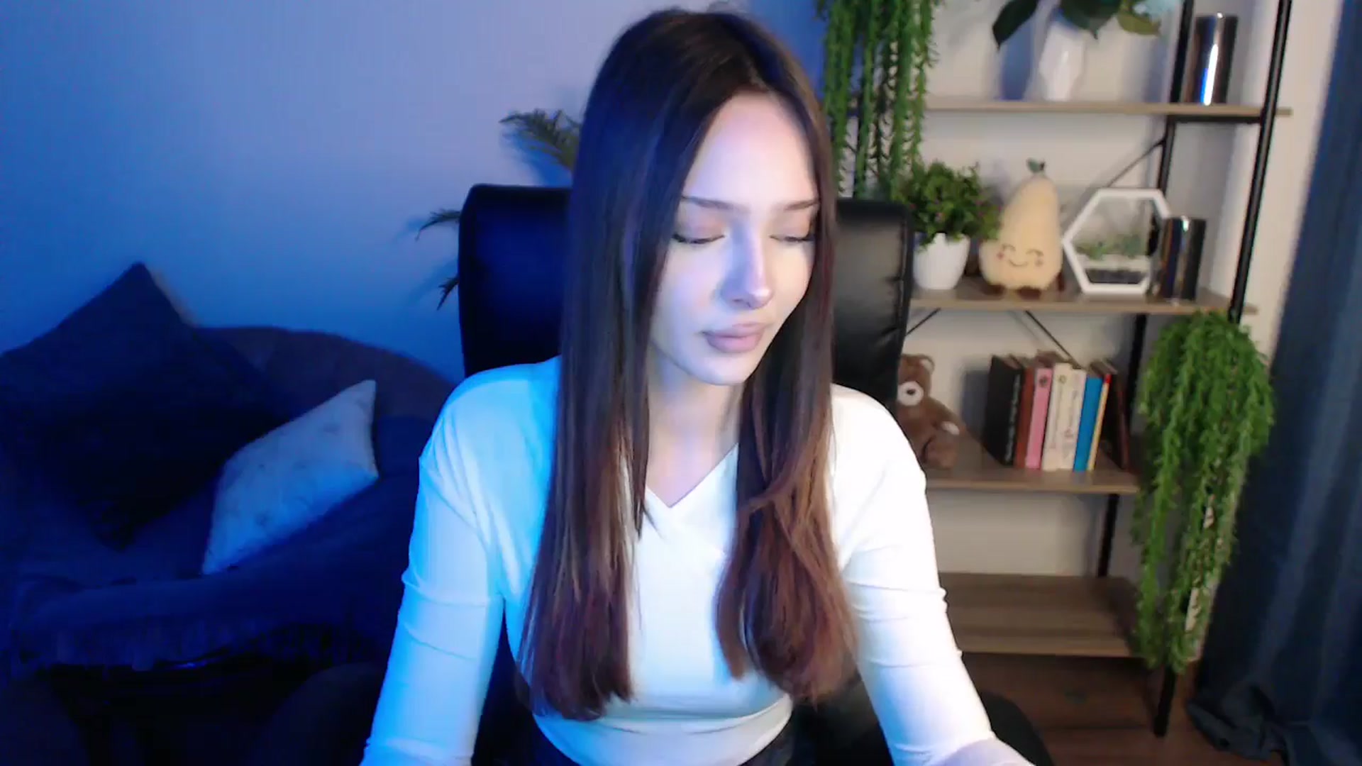Gallery image thumbnail from KateManelli's myfreecams stream on, 02/24/2025, 09:48 image 8 of 20
