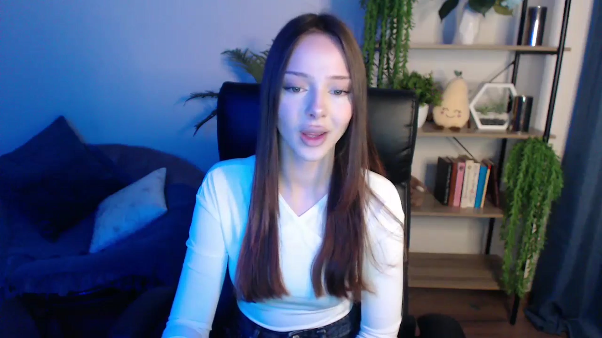 Gallery image thumbnail from KateManelli's myfreecams stream on, 02/24/2025, 09:48 image 14 of 20