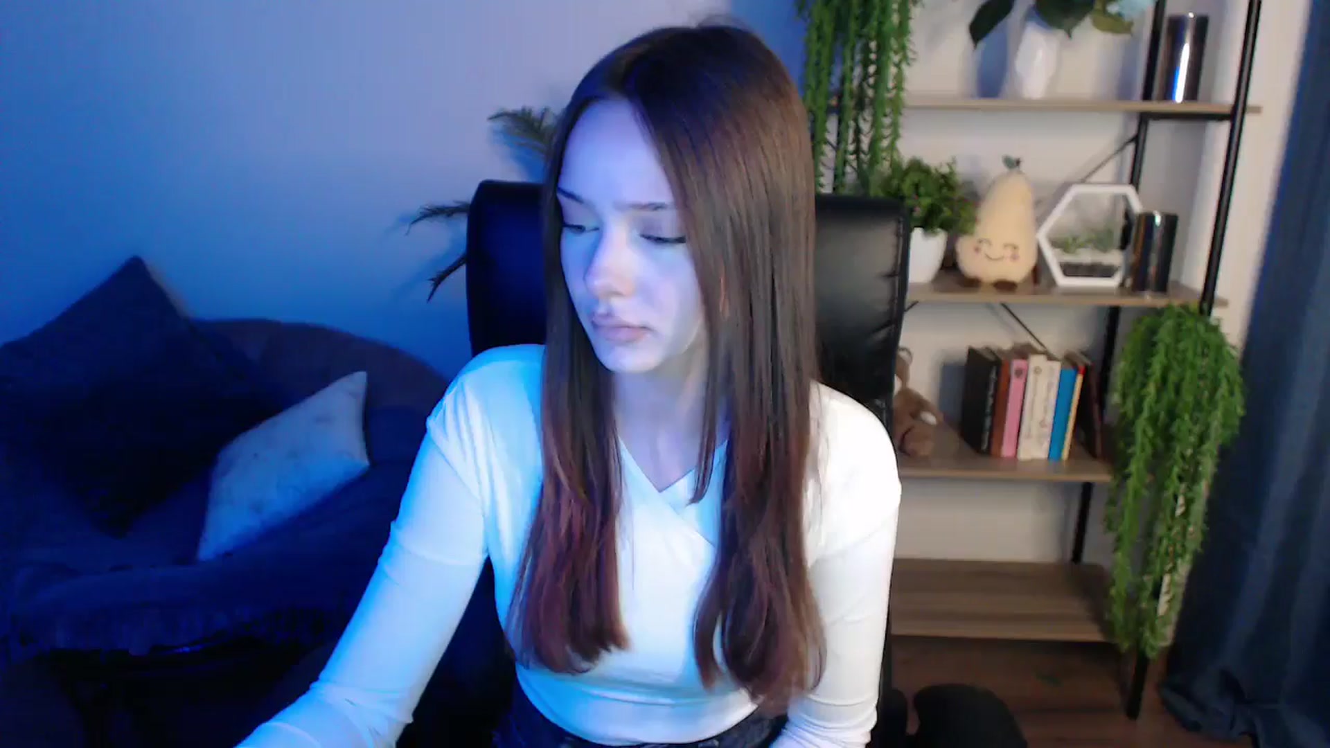 Gallery image thumbnail from KateManelli's myfreecams stream on, 02/24/2025, 09:48 image 9 of 20
