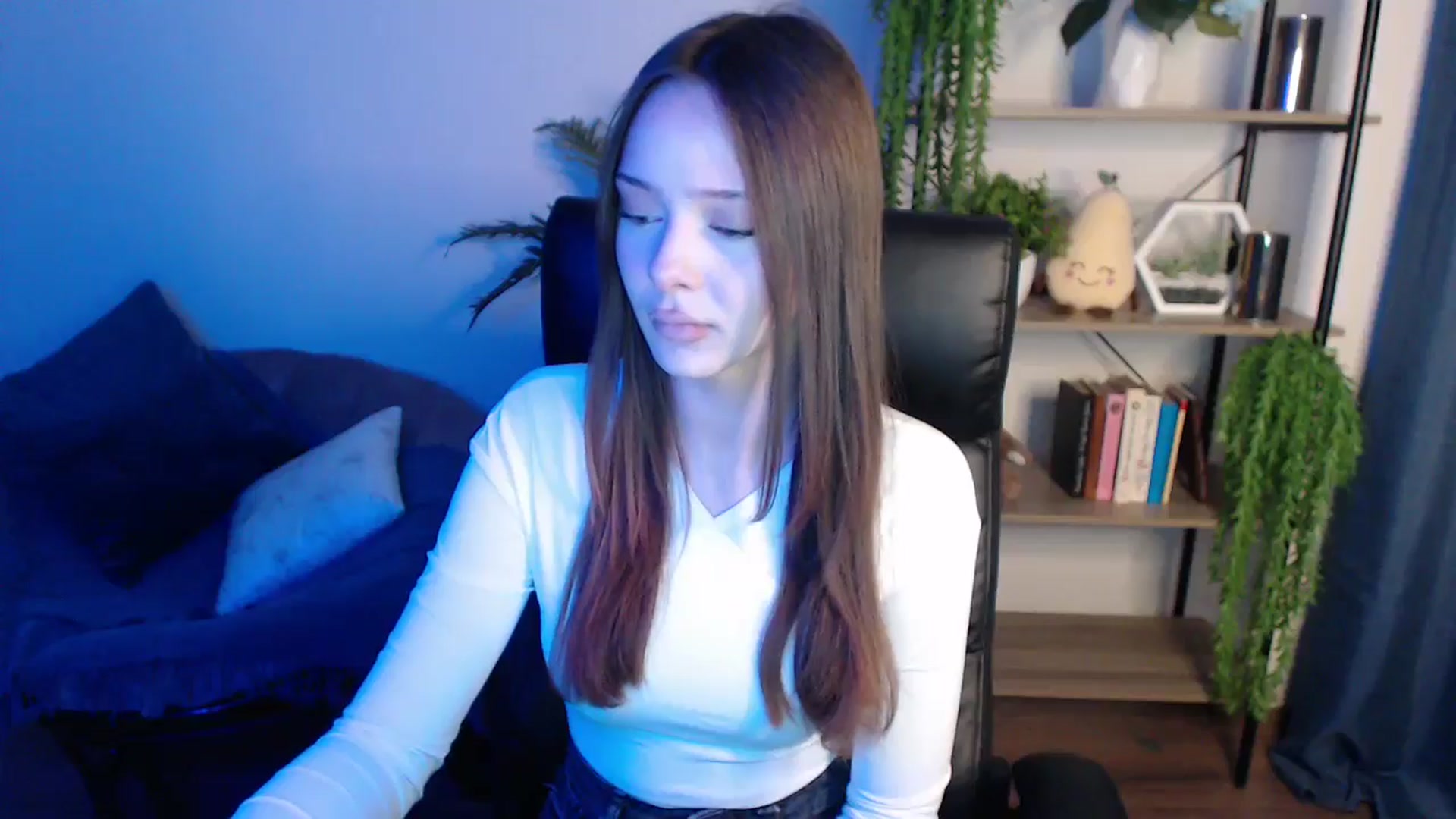 Gallery image thumbnail from KateManelli's myfreecams stream on, 02/24/2025, 09:48 image 7 of 20