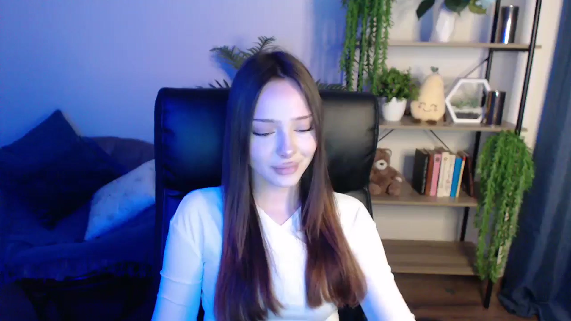 Gallery image thumbnail from KateManelli's myfreecams stream on, 02/24/2025, 10:13 image 10 of 20