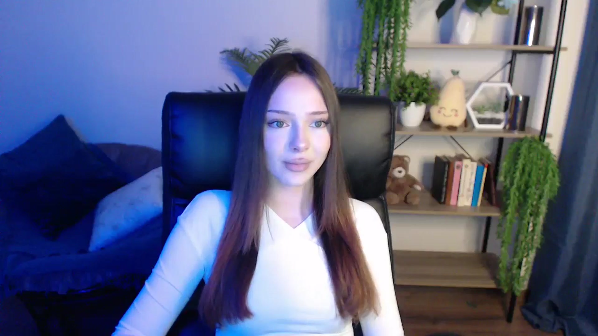 Gallery image thumbnail from KateManelli's myfreecams stream on, 02/24/2025, 10:13 image 17 of 20