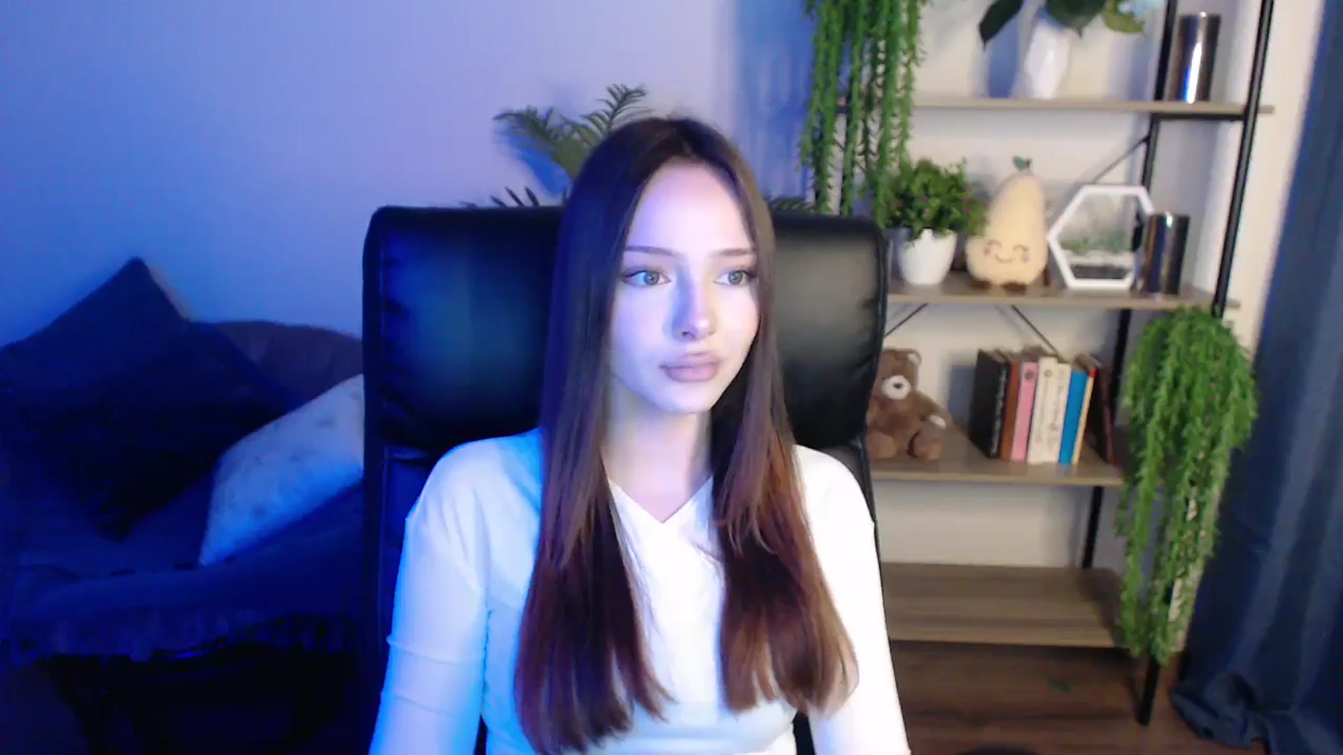 Gallery image thumbnail from KateManelli's myfreecams stream on, 02/24/2025, 10:13 image 9 of 20