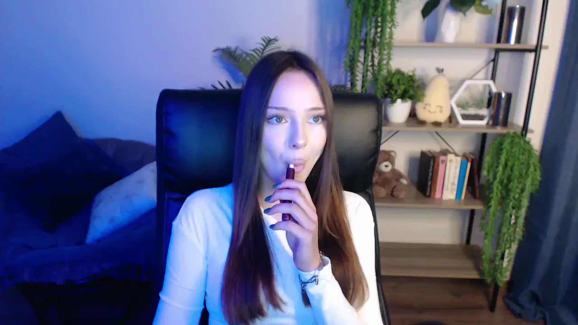 Gallery image thumbnail from KateManelli's myfreecams stream on, 02/24/2025, 10:13 image 7 of 20