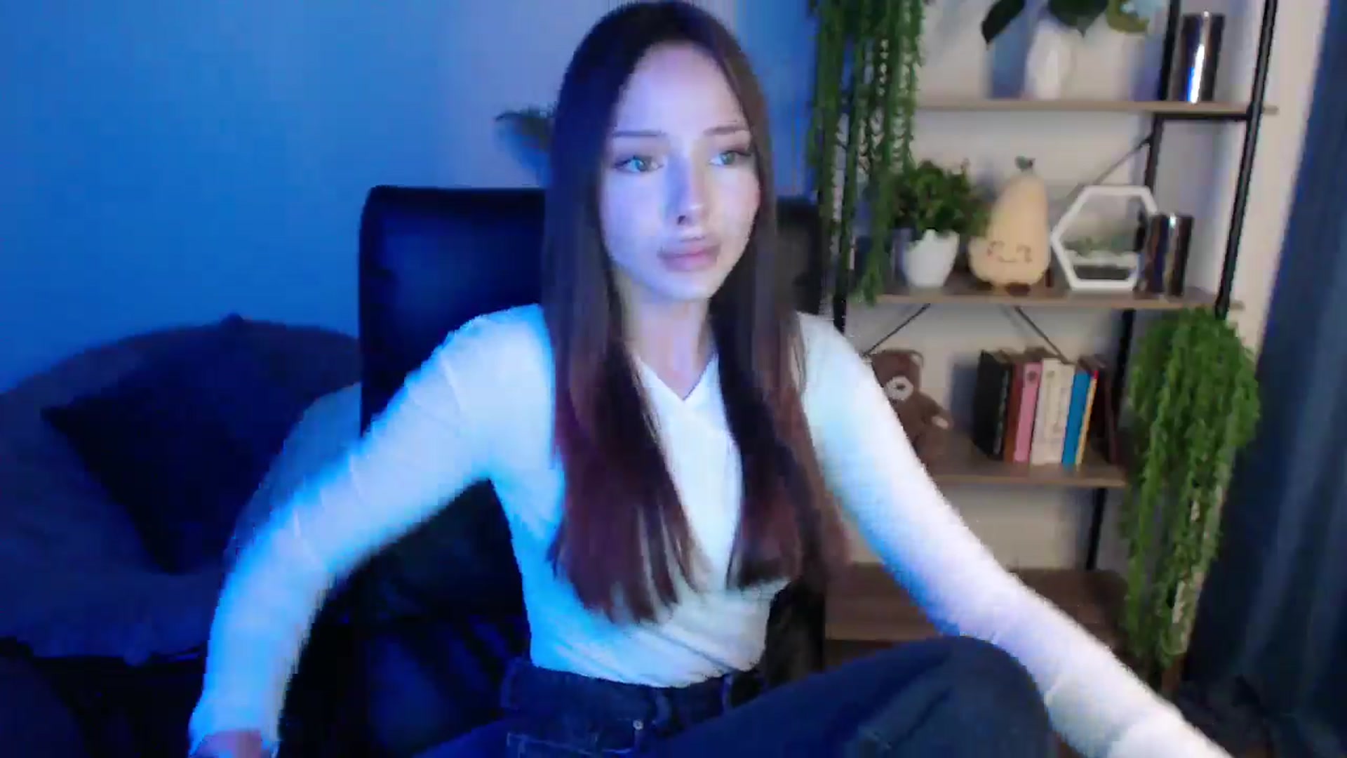 Gallery image thumbnail from KateManelli's myfreecams stream on, 02/24/2025, 11:19 image 9 of 20
