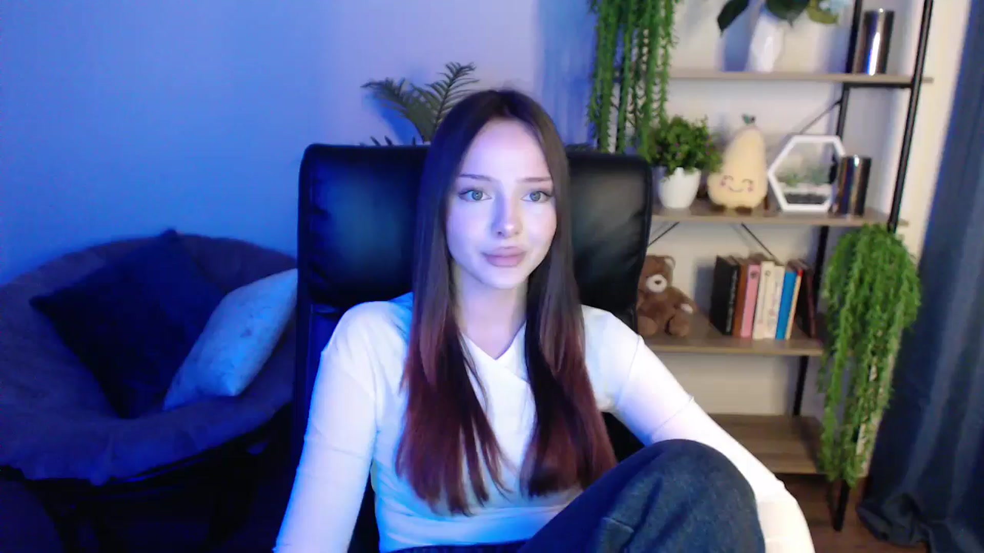 Gallery image thumbnail from KateManelli's myfreecams stream on, 02/24/2025, 11:19 image 10 of 20