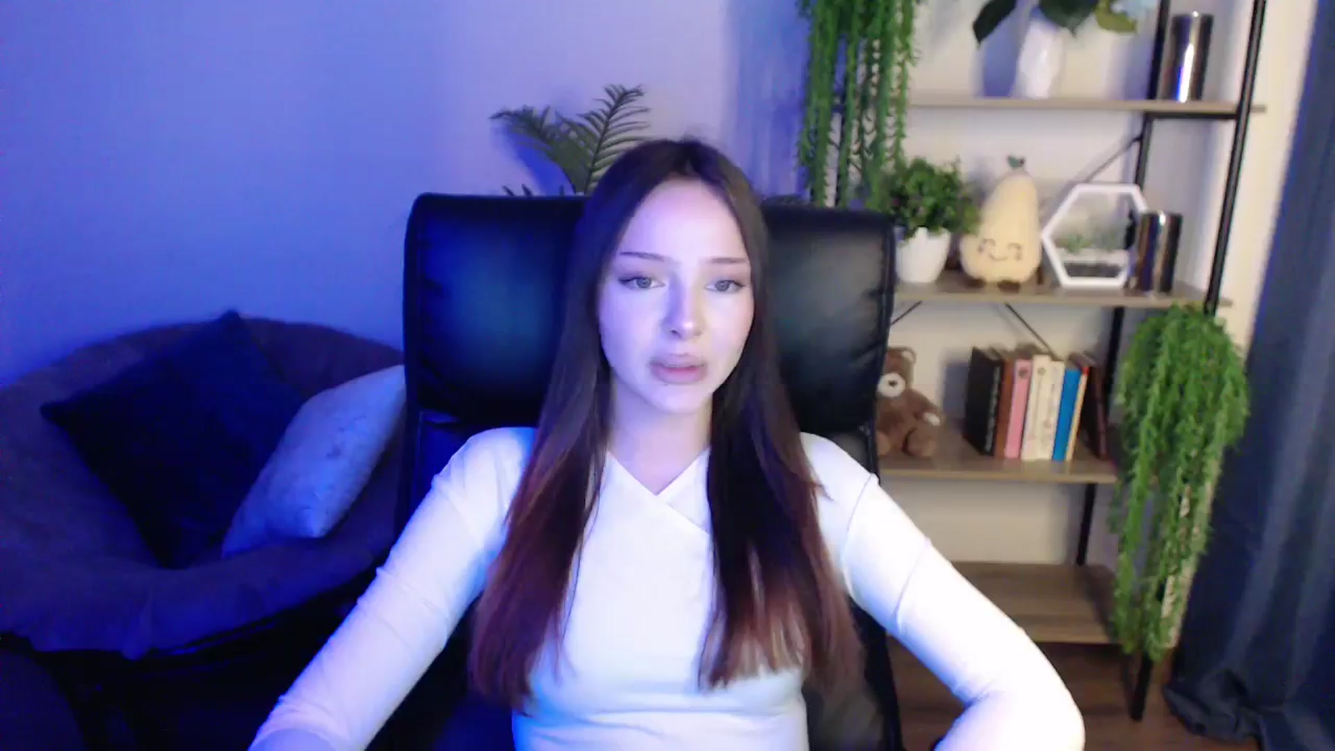 Gallery image thumbnail from KateManelli's myfreecams stream on, 02/24/2025, 11:19 image 2 of 20