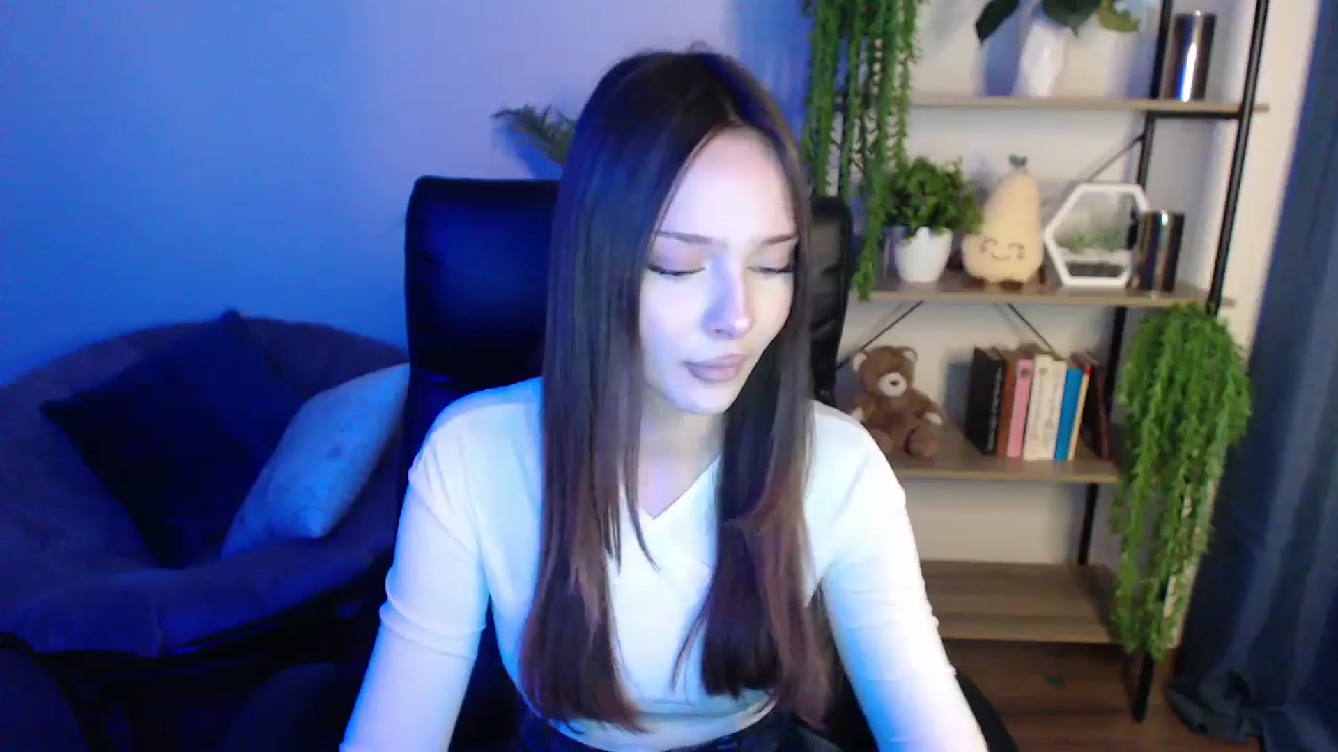 Gallery image thumbnail from KateManelli's myfreecams stream on, 02/24/2025, 13:23 image 5 of 20