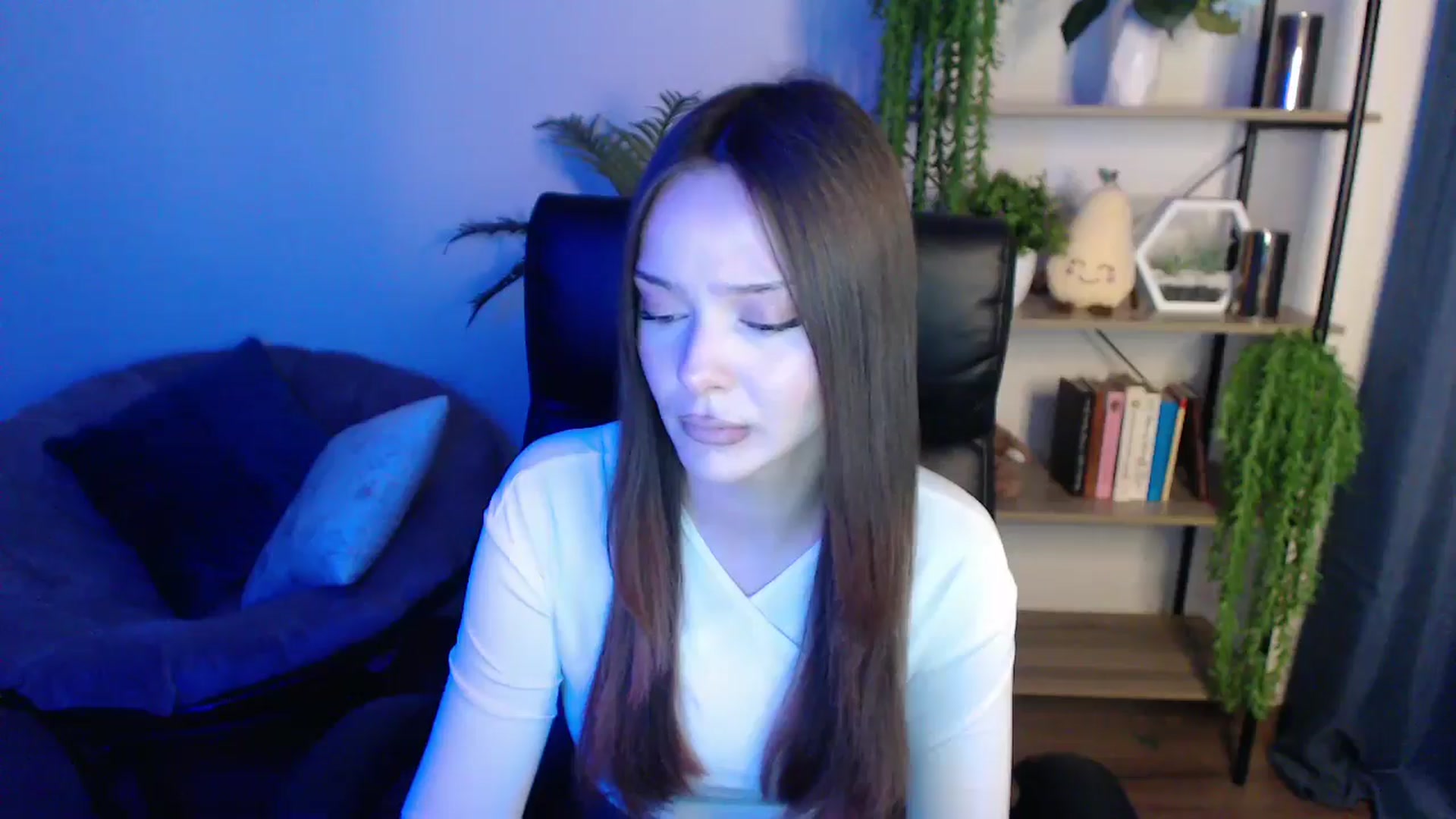 Gallery image thumbnail from KateManelli's myfreecams stream on, 02/24/2025, 13:23 image 14 of 20