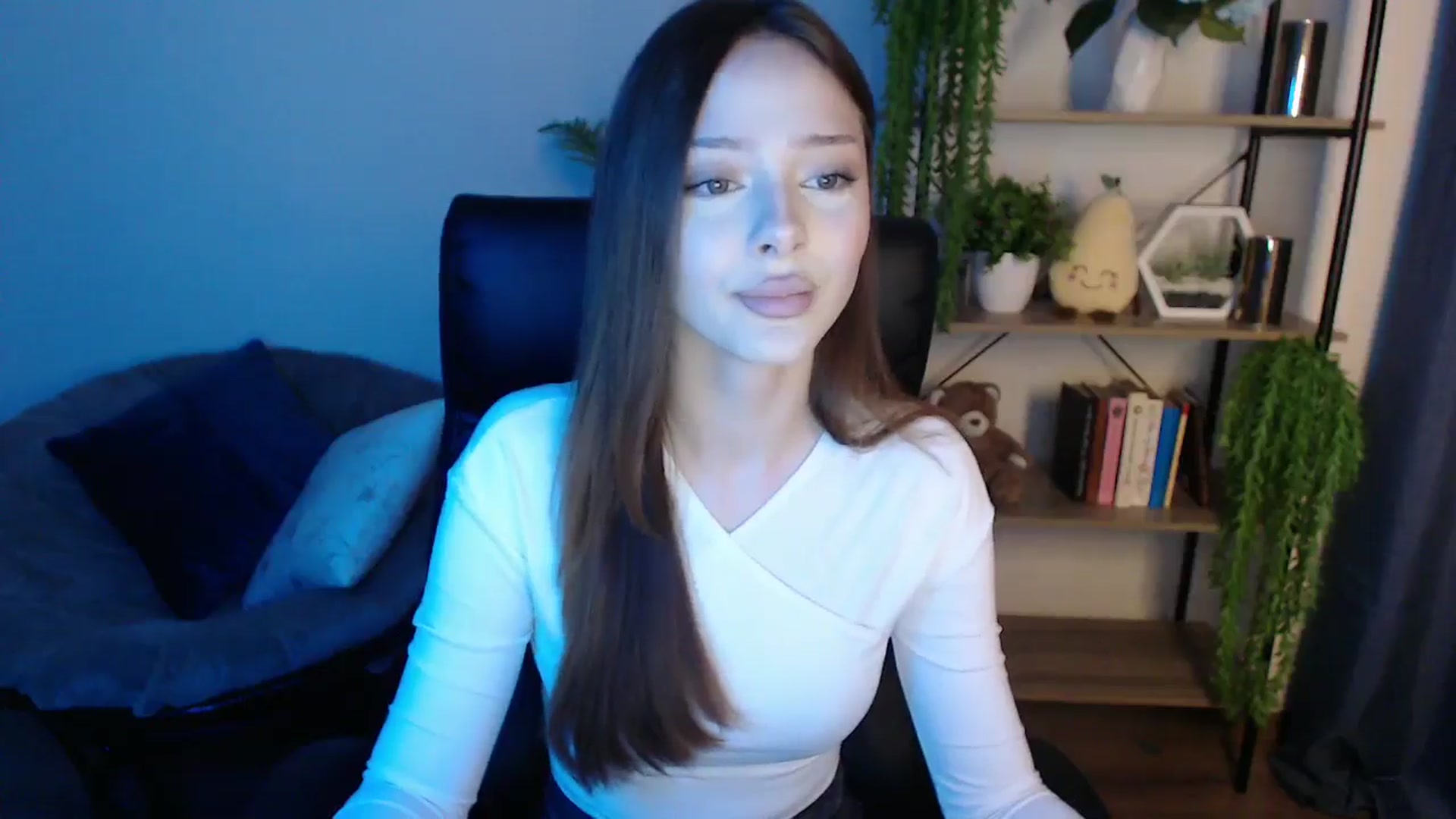 Gallery image thumbnail from KateManelli's myfreecams stream on, 02/25/2025, 09:14 image 13 of 20