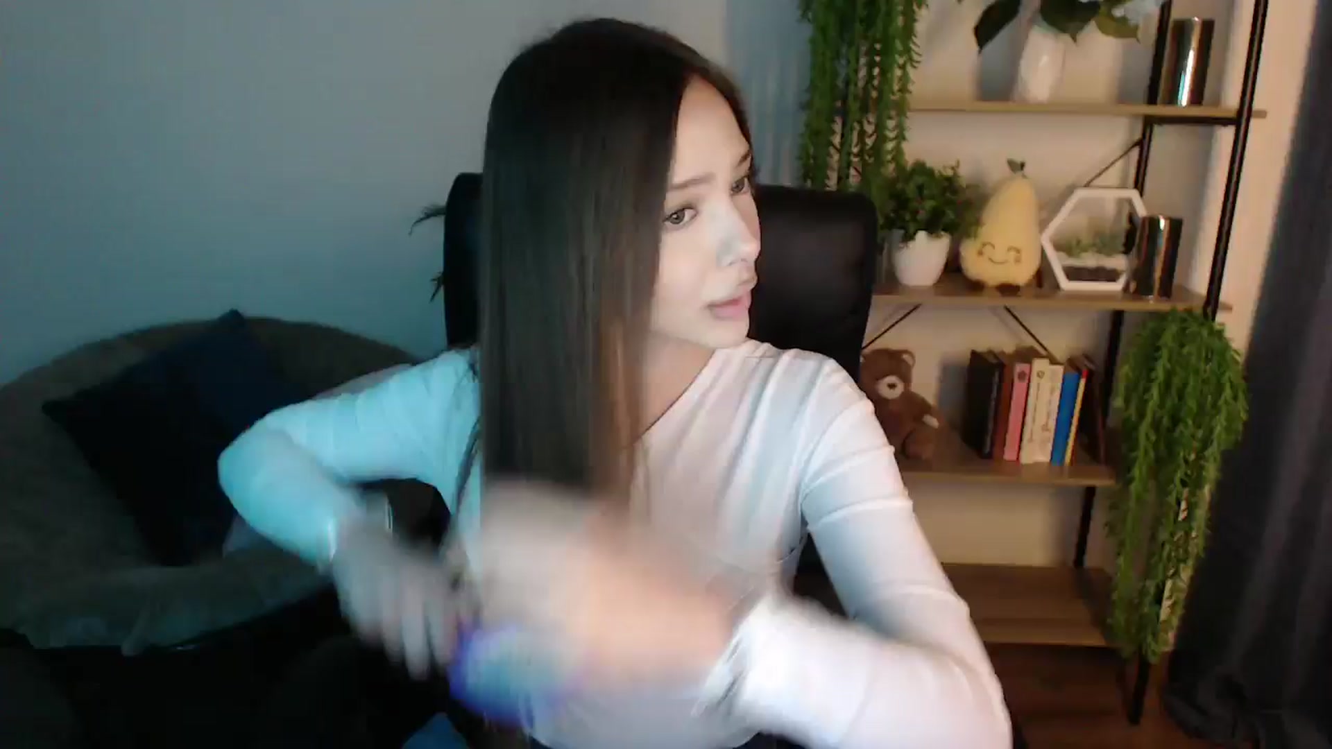 Gallery image thumbnail from KateManelli's myfreecams stream on, 02/25/2025, 09:14 image 1 of 20