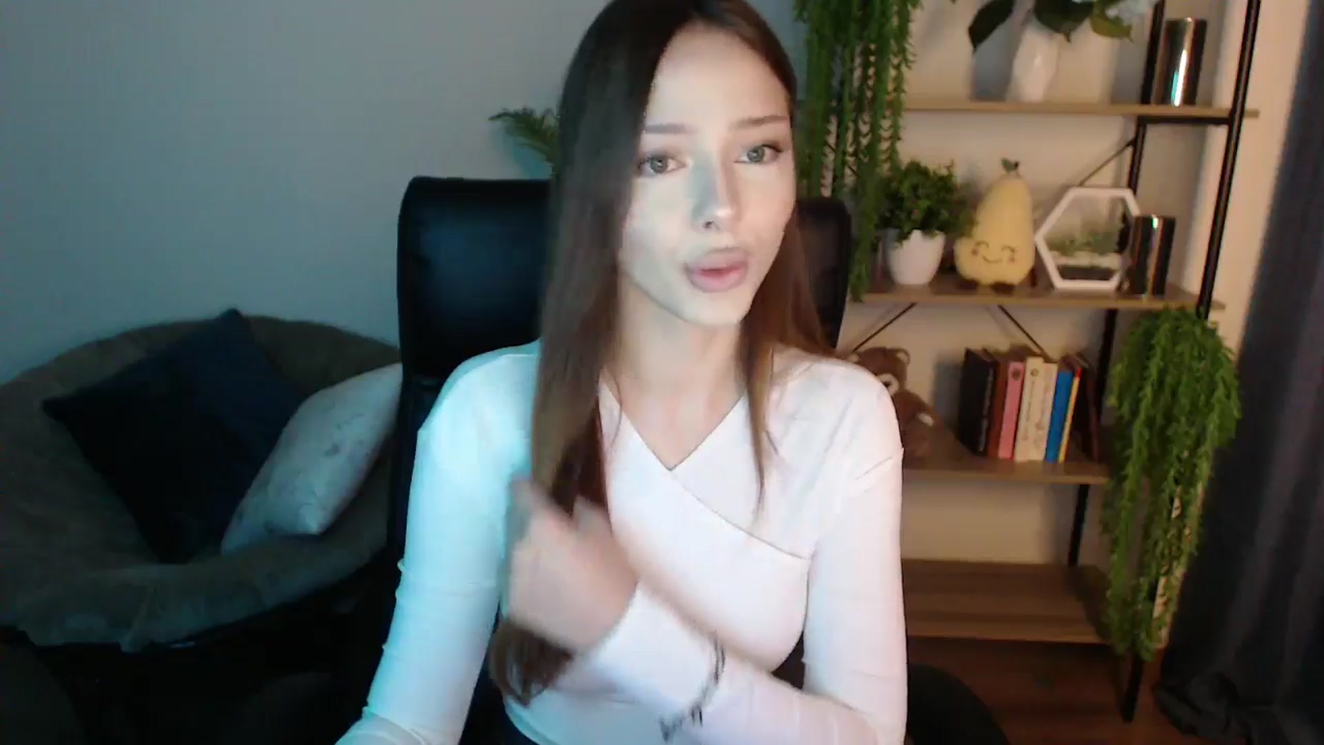 Gallery image thumbnail from KateManelli's myfreecams stream on, 02/25/2025, 09:14 image 11 of 20