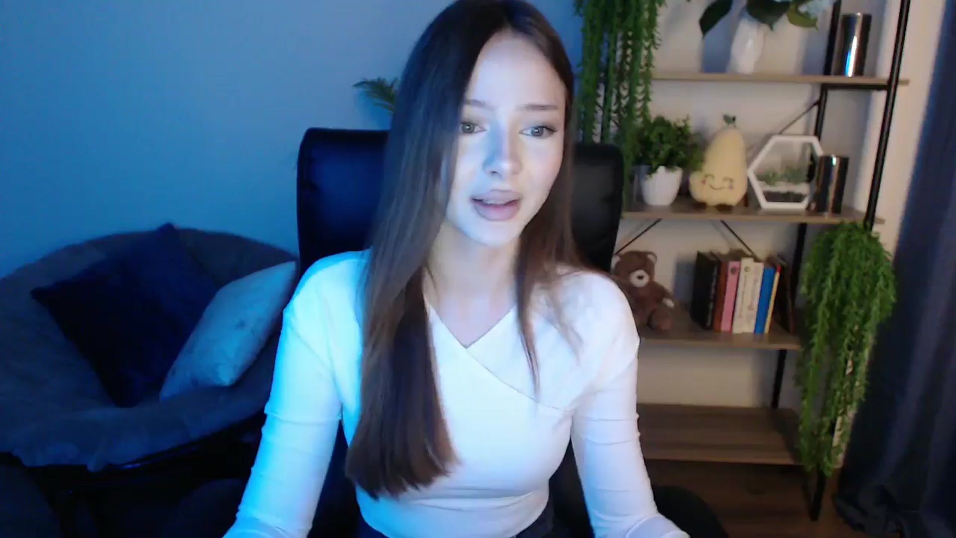 Gallery image thumbnail from KateManelli's myfreecams stream on, 02/25/2025, 09:14 image 15 of 20