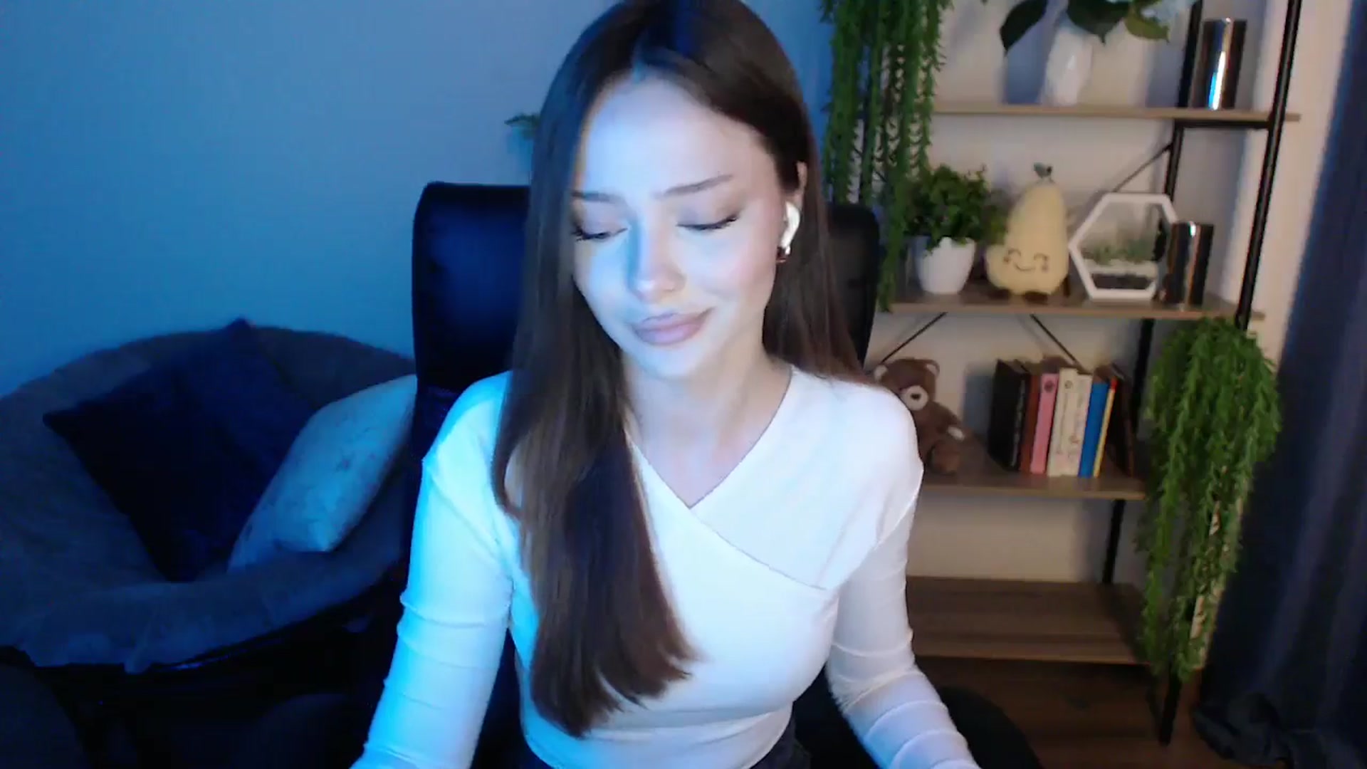 Gallery image thumbnail from KateManelli's myfreecams stream on, 02/25/2025, 09:14 image 12 of 20