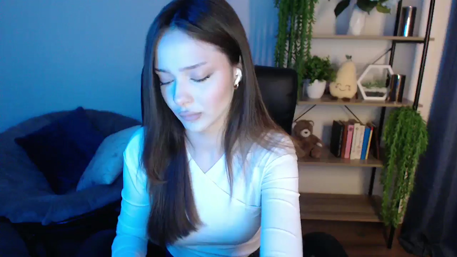 Gallery image thumbnail from KateManelli's myfreecams stream on, 02/25/2025, 09:14 image 17 of 20