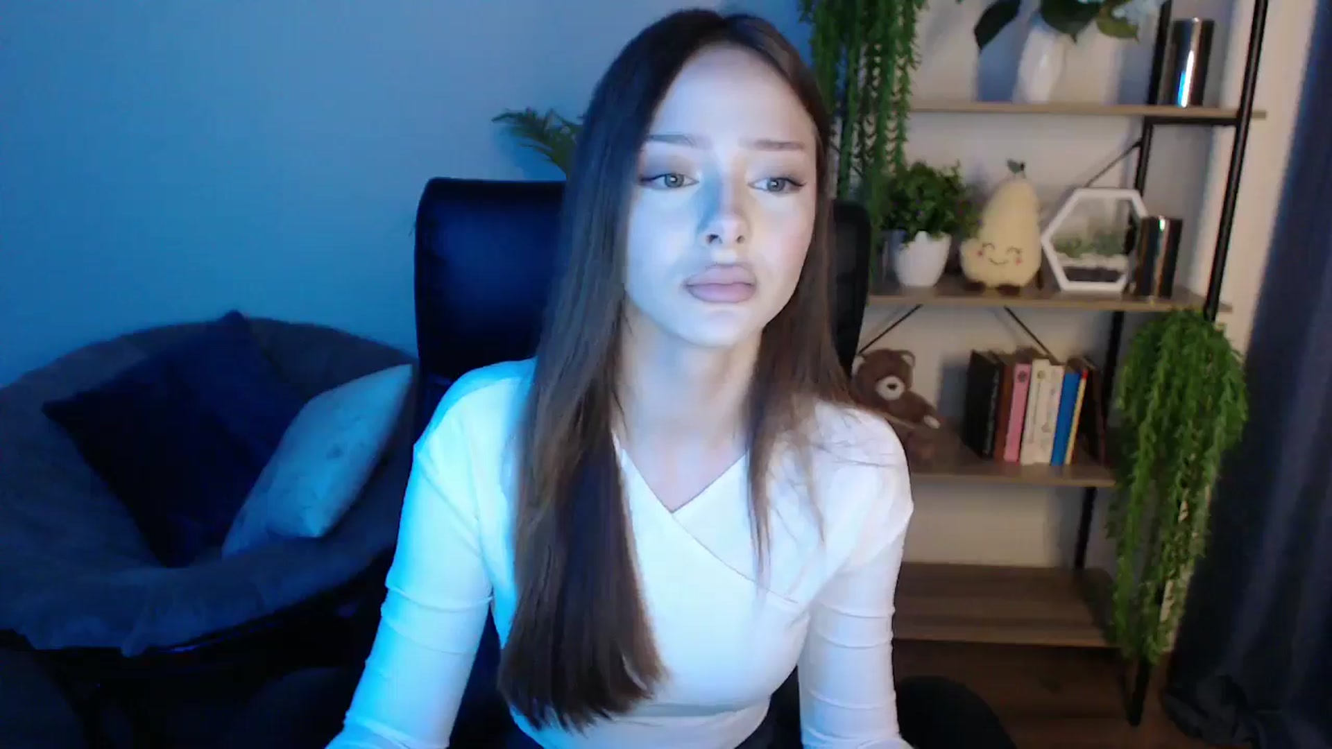 Gallery image thumbnail from KateManelli's myfreecams stream on, 02/25/2025, 09:14 image 16 of 20