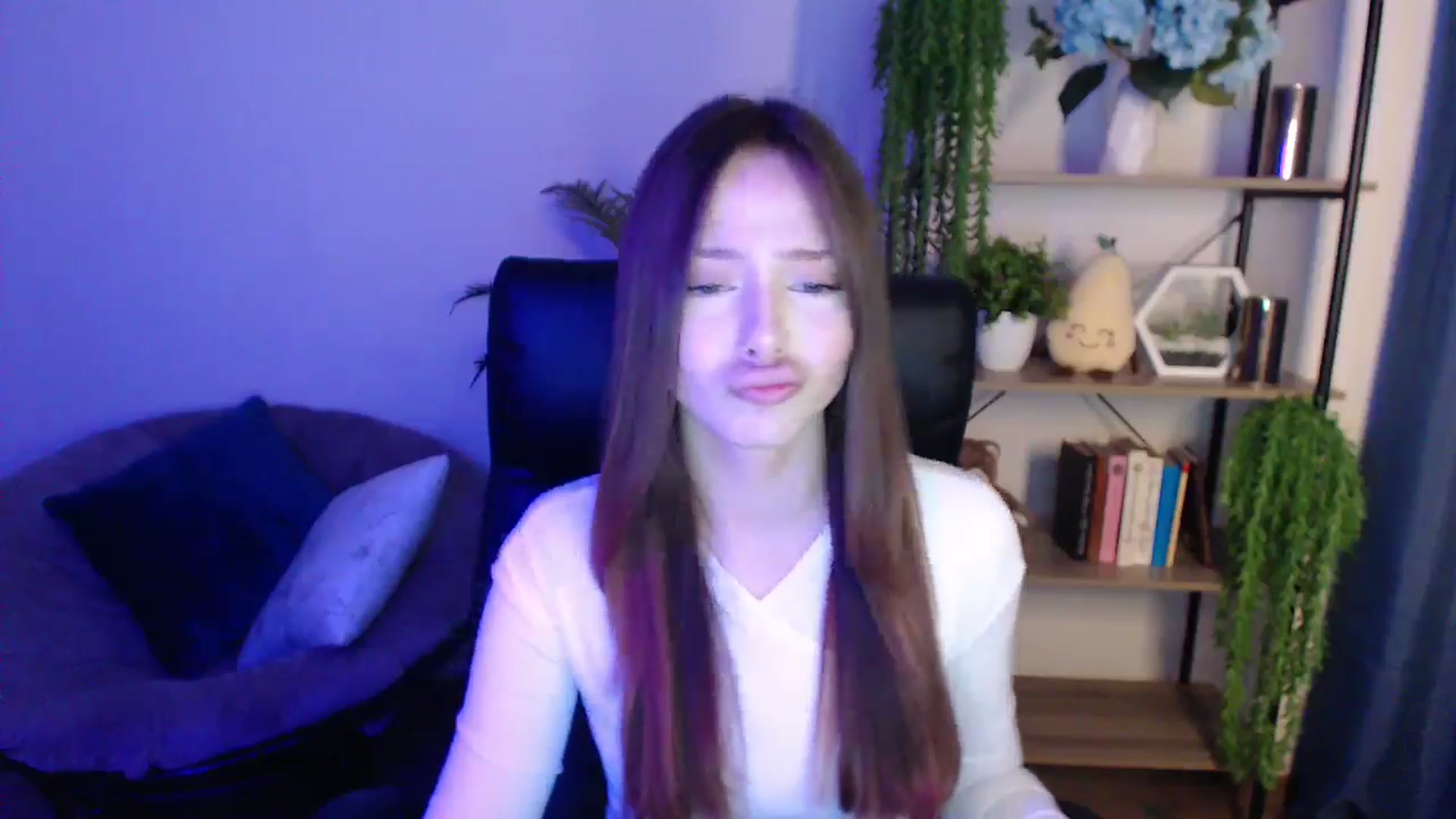 Gallery image thumbnail from KateManelli's myfreecams stream on, 02/25/2025, 11:17 image 3 of 20