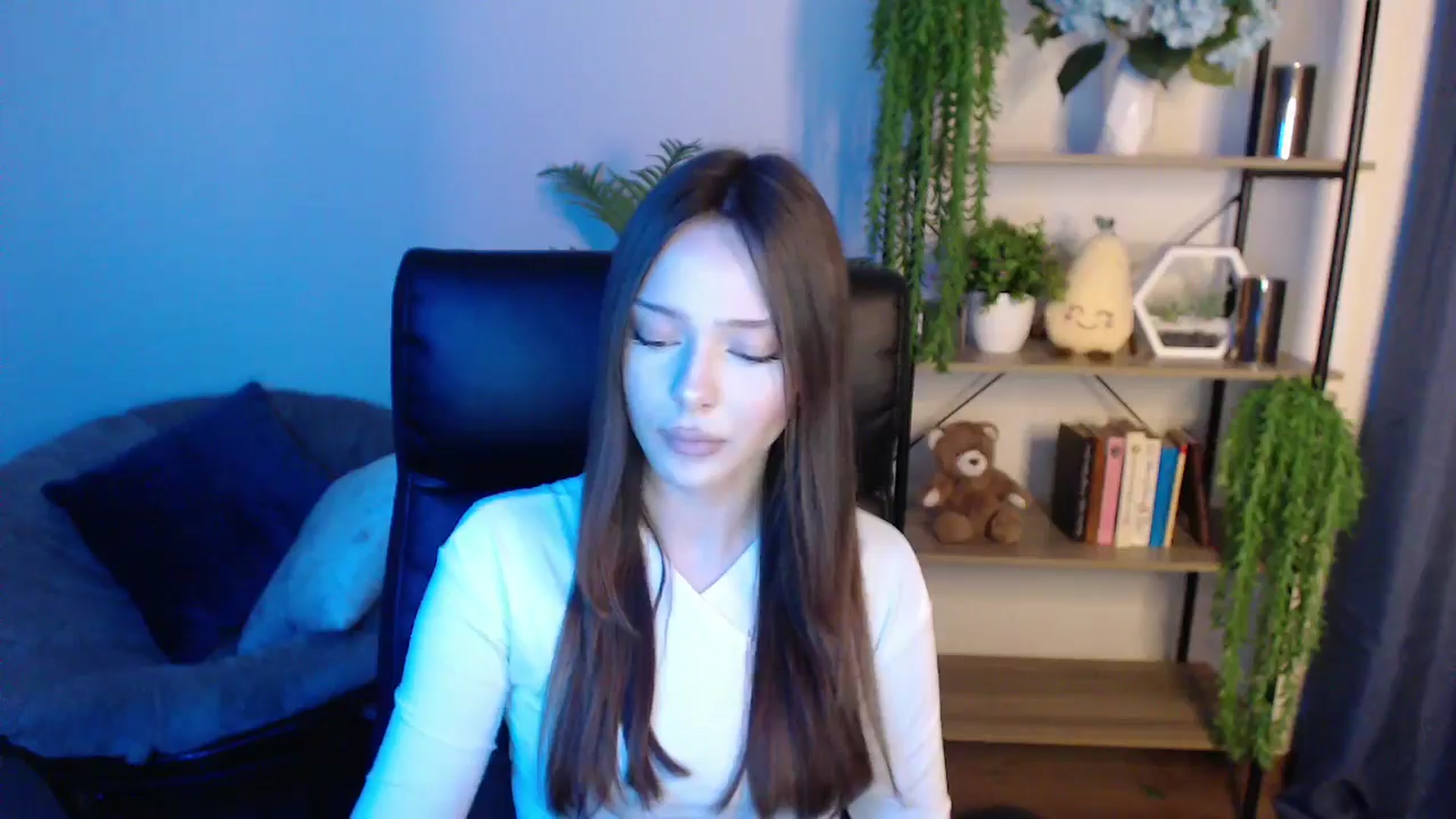 Gallery image thumbnail from KateManelli's myfreecams stream on, 02/25/2025, 11:17 image 20 of 20