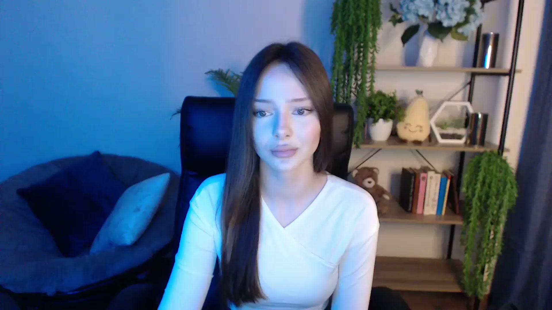 Gallery image thumbnail from KateManelli's myfreecams stream on, 02/25/2025, 11:17 image 10 of 20