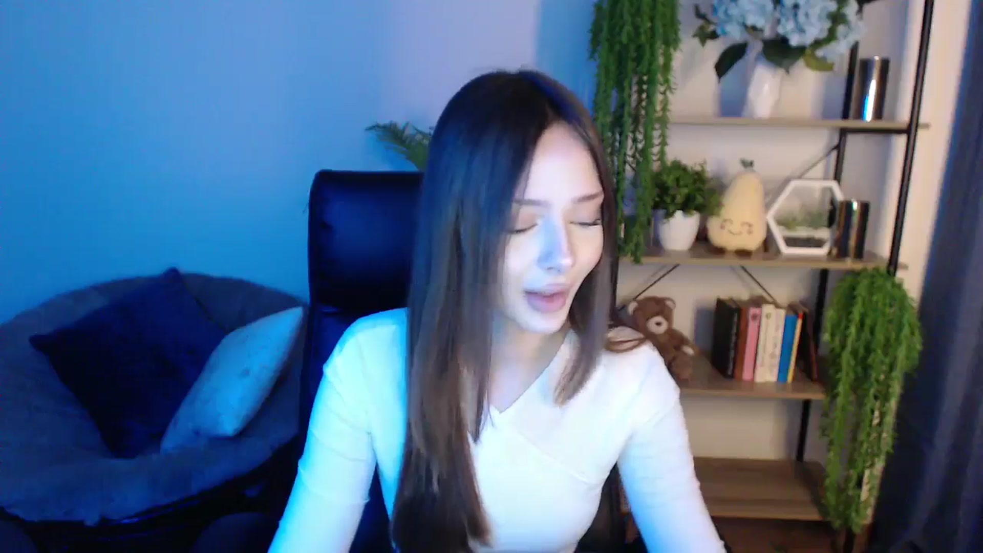 Gallery image thumbnail from KateManelli's myfreecams stream on, 02/25/2025, 11:17 image 6 of 20