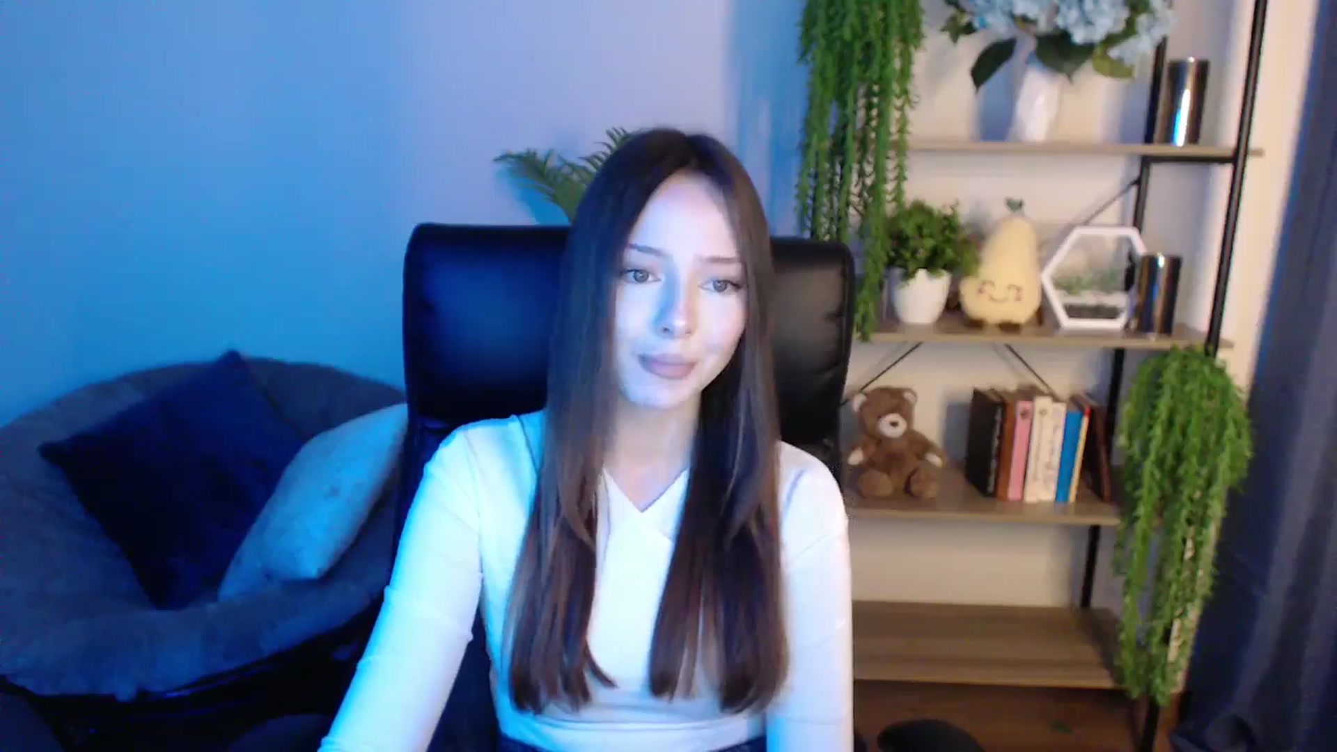 Gallery image thumbnail from KateManelli's myfreecams stream on, 02/25/2025, 11:17 image 19 of 20