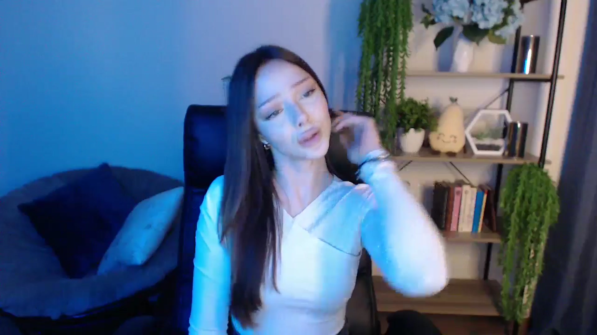Gallery image thumbnail from KateManelli's myfreecams stream on, 02/25/2025, 11:17 image 11 of 20