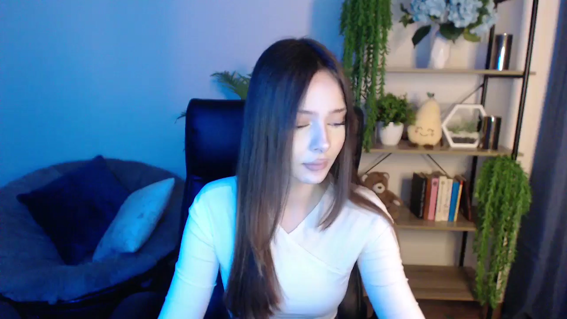 Gallery image thumbnail from KateManelli's myfreecams stream on, 02/25/2025, 11:17 image 8 of 20