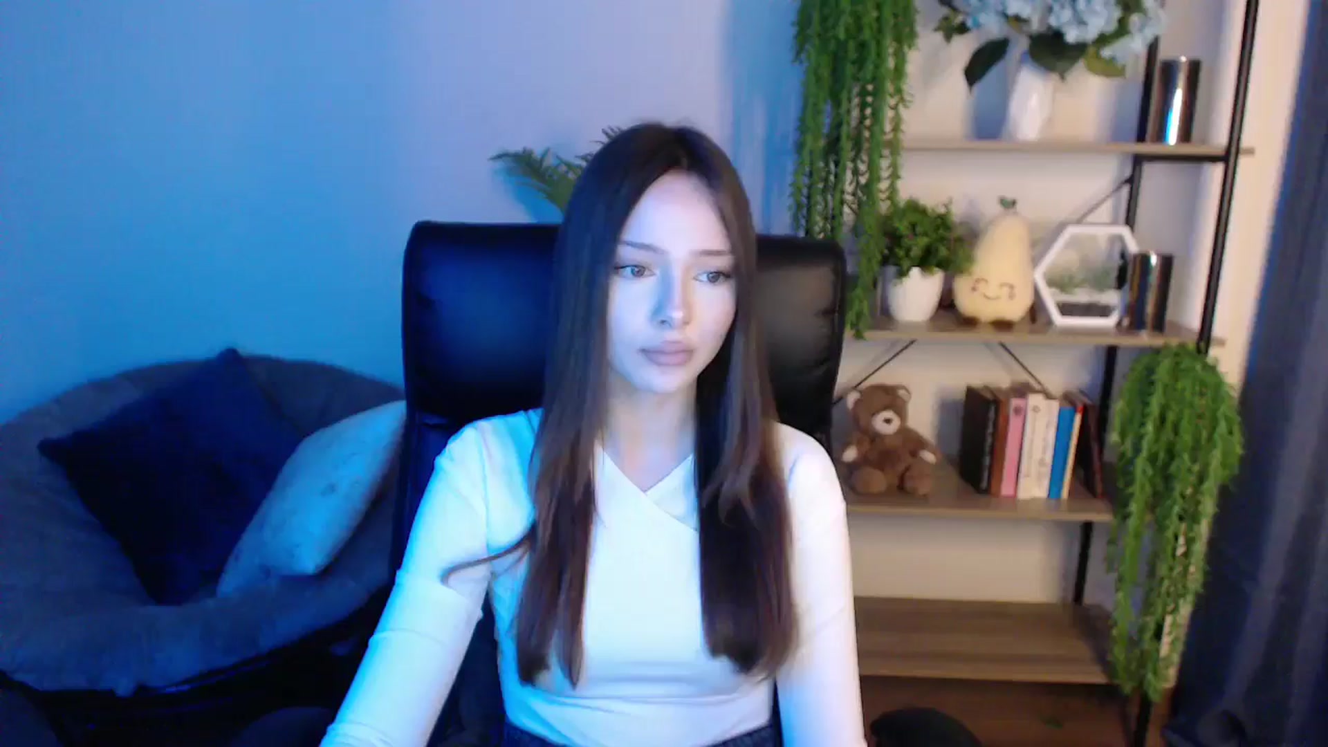 Gallery image thumbnail from KateManelli's myfreecams stream on, 02/25/2025, 11:17 image 14 of 20