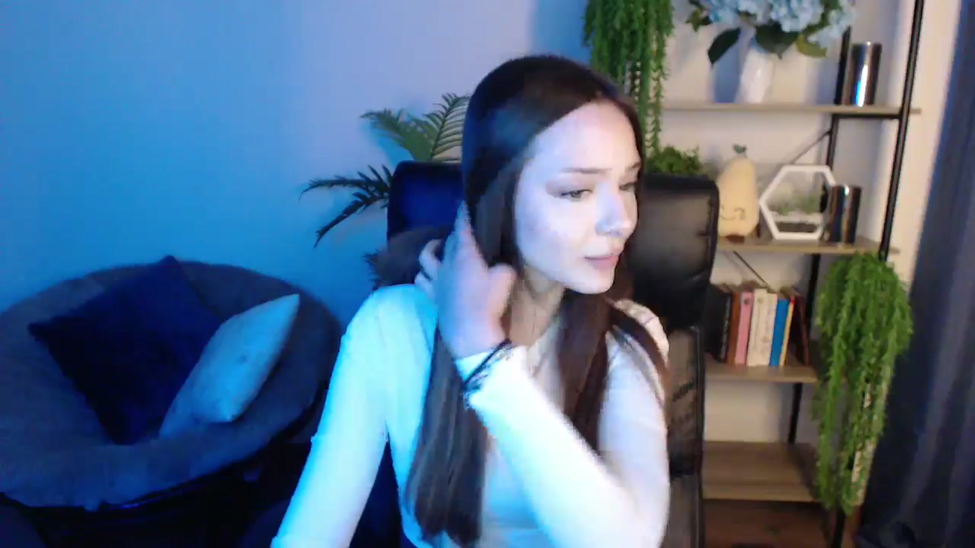 Gallery image thumbnail from KateManelli's myfreecams stream on, 02/25/2025, 12:02 image 12 of 20