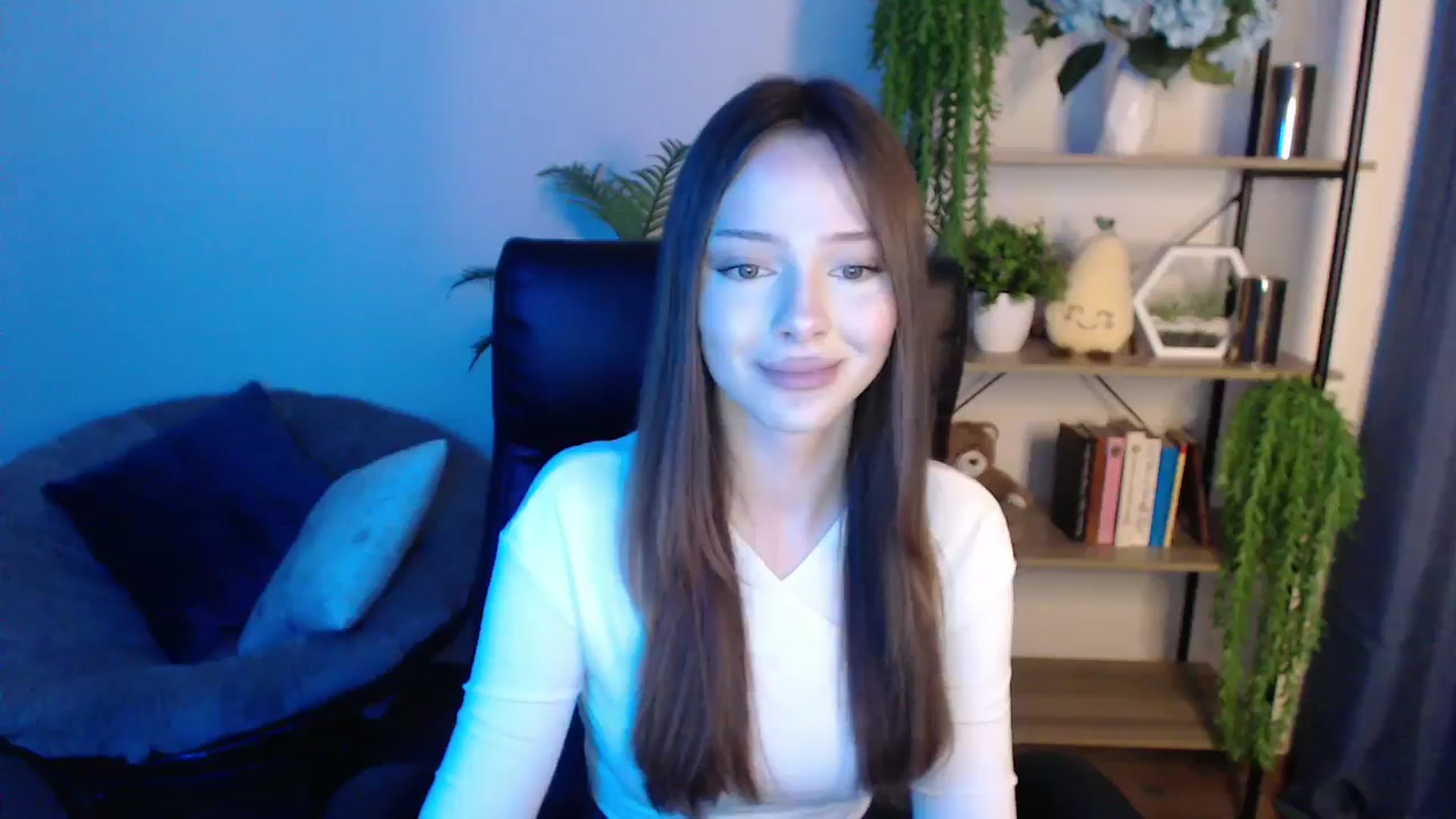 Gallery image thumbnail from KateManelli's myfreecams stream on, 02/25/2025, 12:02 image 16 of 20