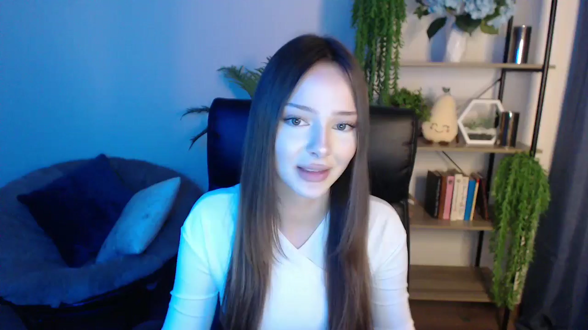 Gallery image thumbnail from KateManelli's myfreecams stream on, 02/25/2025, 12:02 image 1 of 20