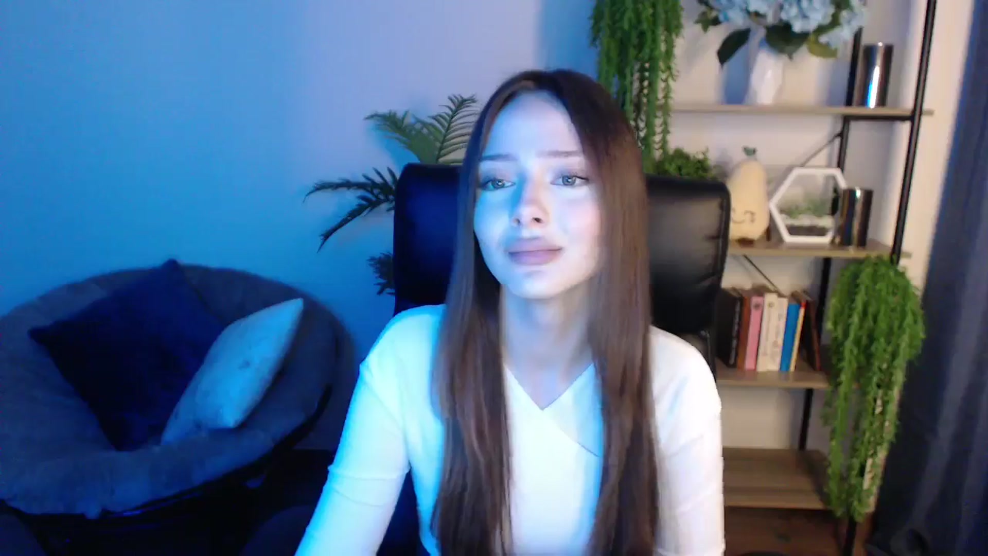 Gallery image thumbnail from KateManelli's myfreecams stream on, 02/25/2025, 12:02 image 13 of 20