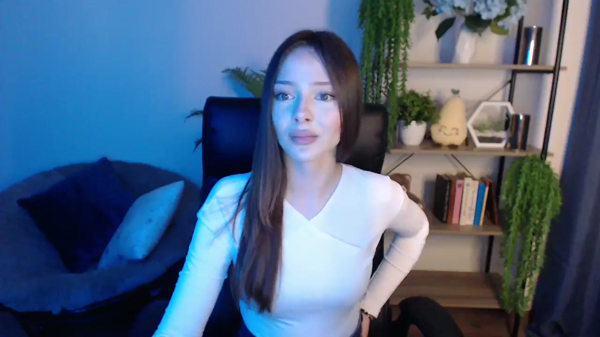 Gallery image thumbnail from KateManelli's myfreecams stream on, 02/25/2025, 12:35 image 14 of 20