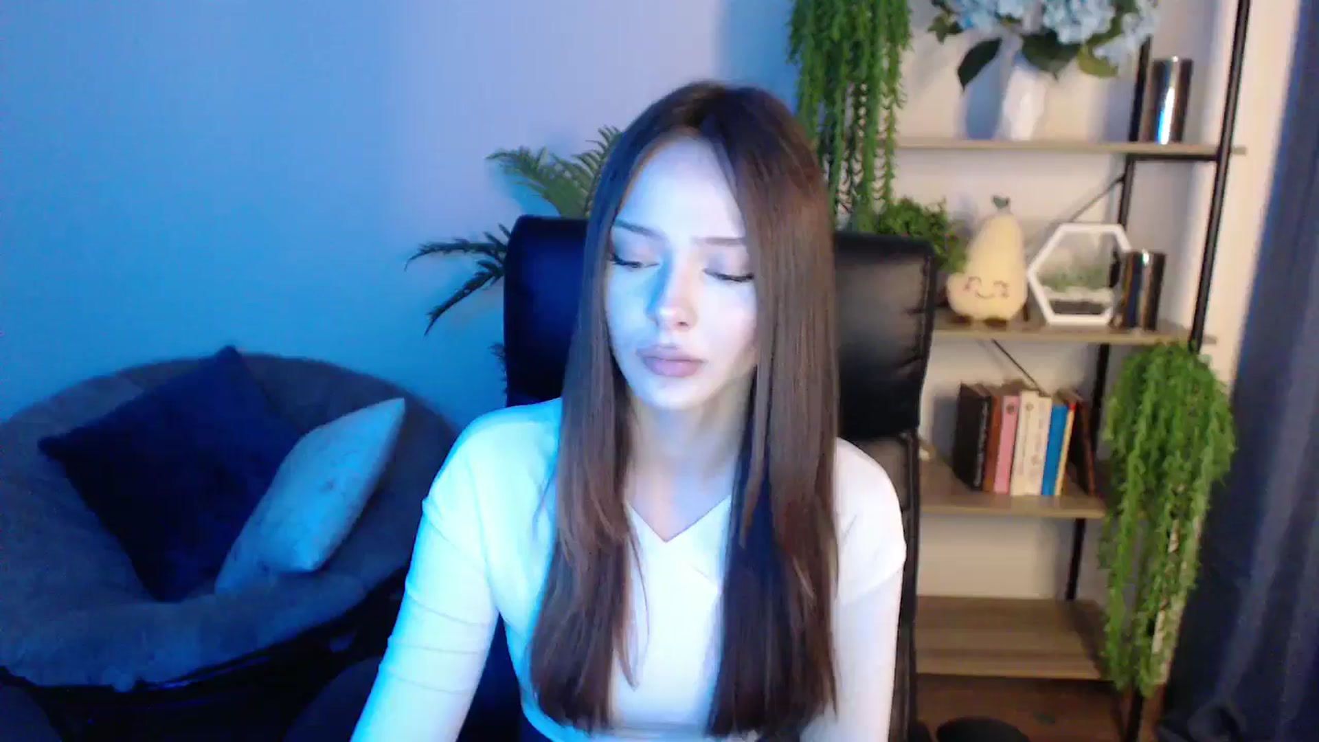 Gallery image thumbnail from KateManelli's myfreecams stream on, 02/25/2025, 12:35 image 9 of 20