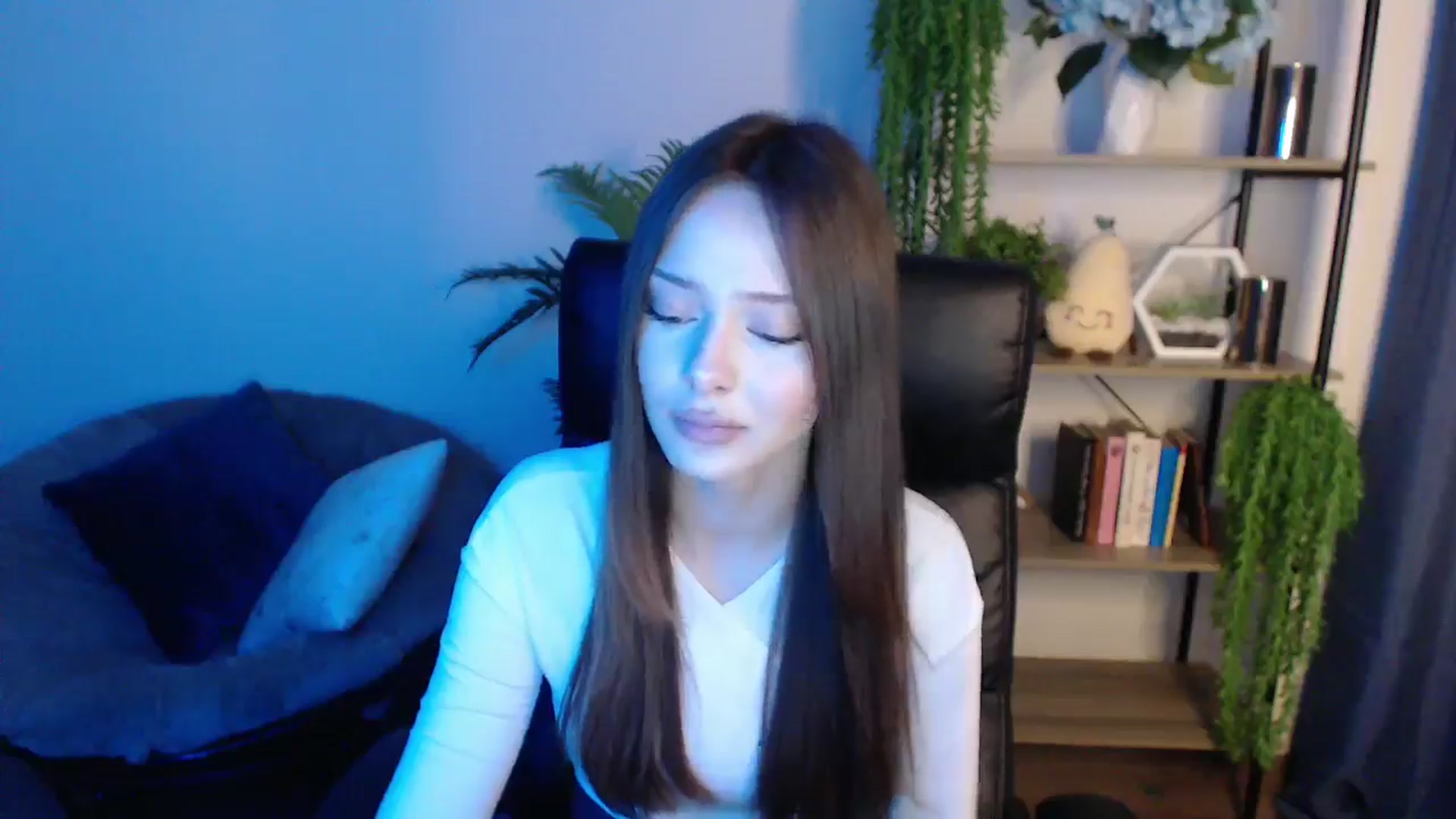 Gallery image thumbnail from KateManelli's myfreecams stream on, 02/25/2025, 12:35 image 2 of 20