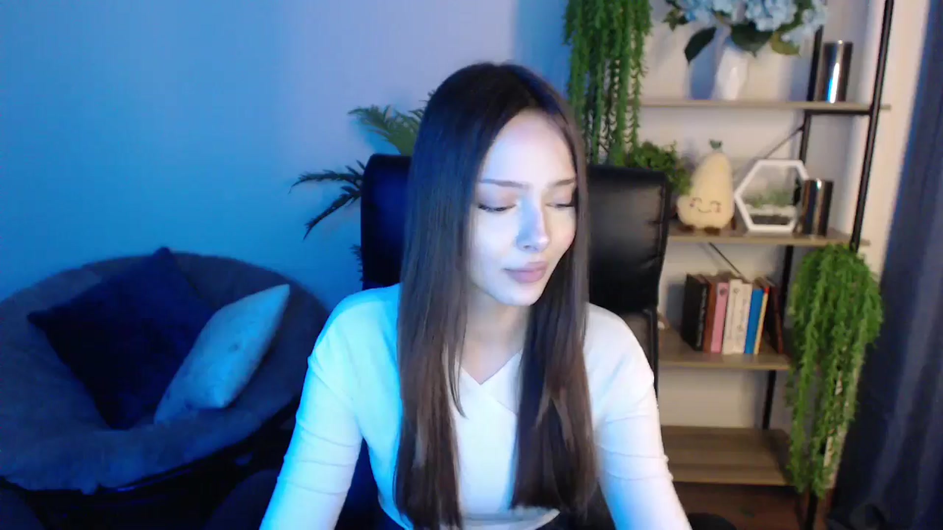 Gallery image thumbnail from KateManelli's myfreecams stream on, 02/25/2025, 12:35 image 6 of 20