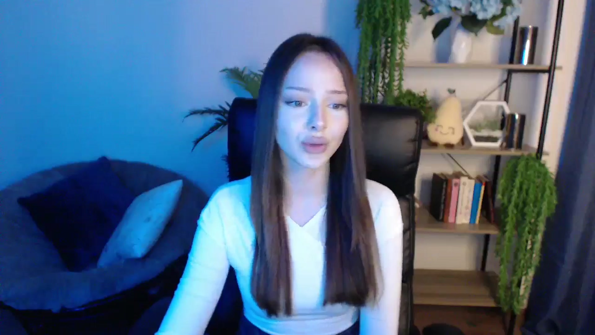 Gallery image thumbnail from KateManelli's myfreecams stream on, 02/25/2025, 12:35 image 5 of 20
