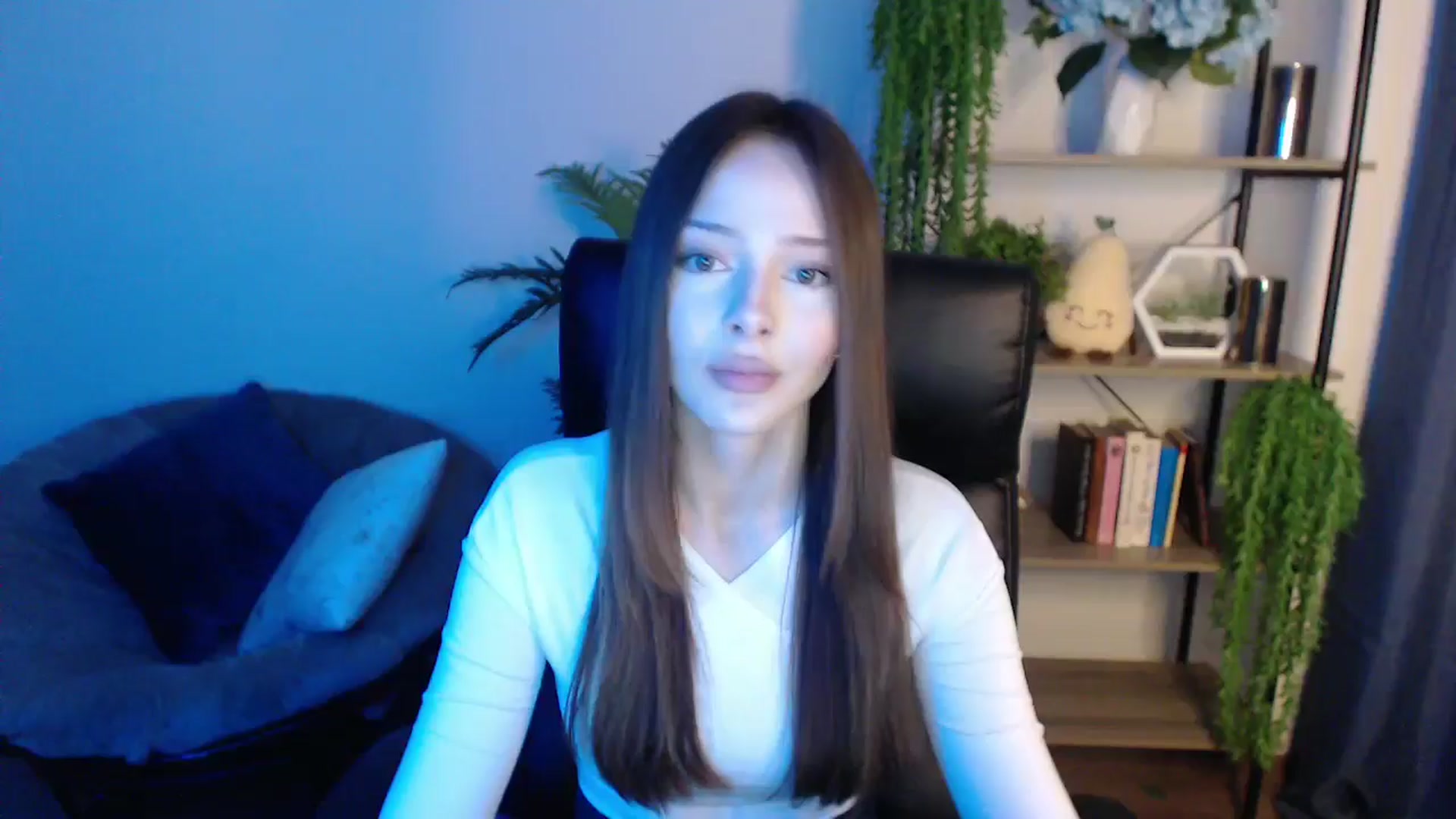 Gallery image thumbnail from KateManelli's myfreecams stream on, 02/25/2025, 12:35 image 1 of 20