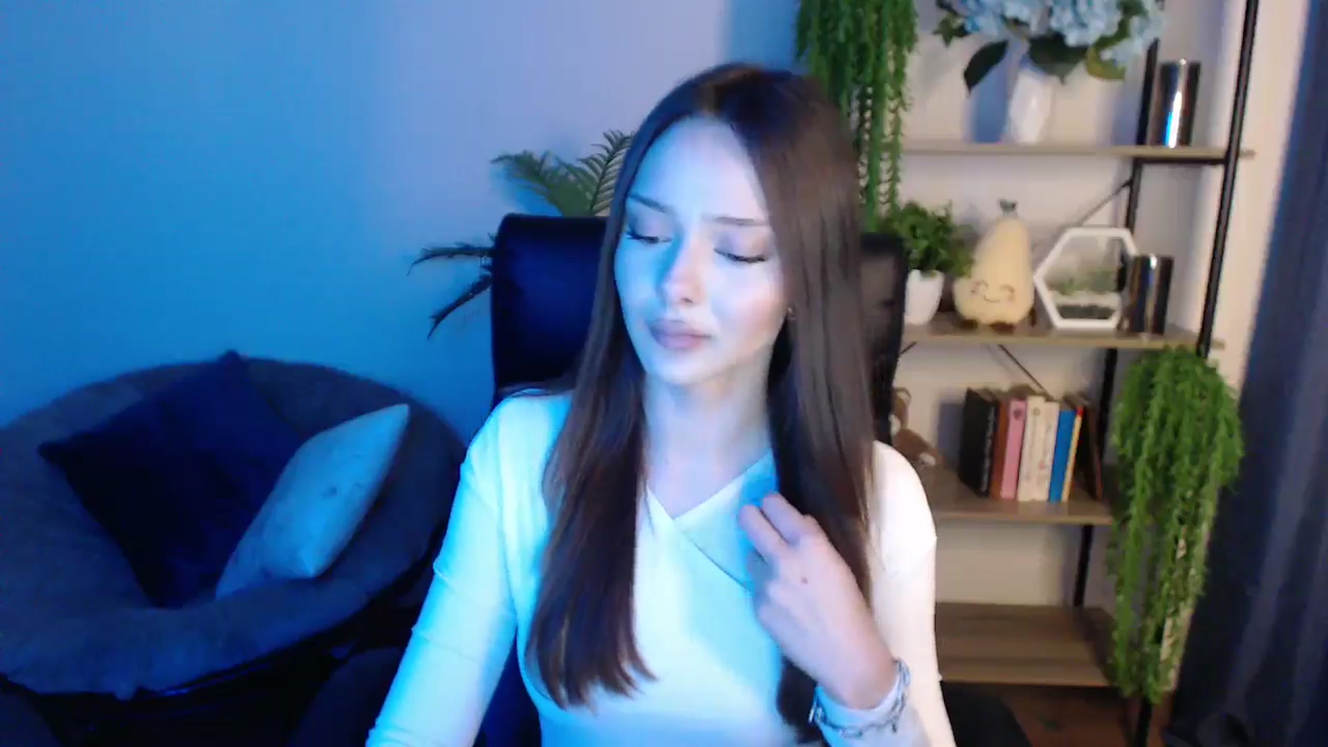 Gallery image thumbnail from KateManelli's myfreecams stream on, 02/25/2025, 14:15 image 9 of 20