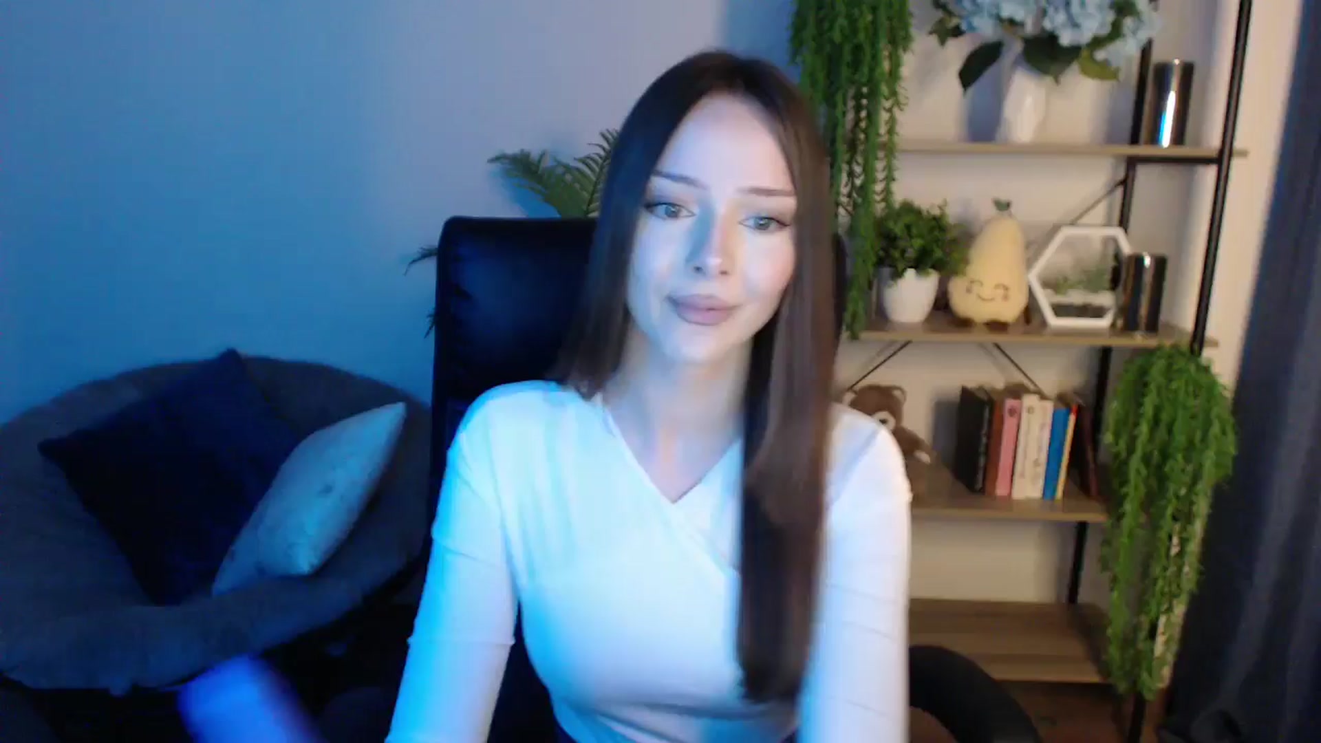 Gallery image thumbnail from KateManelli's myfreecams stream on, 02/25/2025, 14:50 image 14 of 20