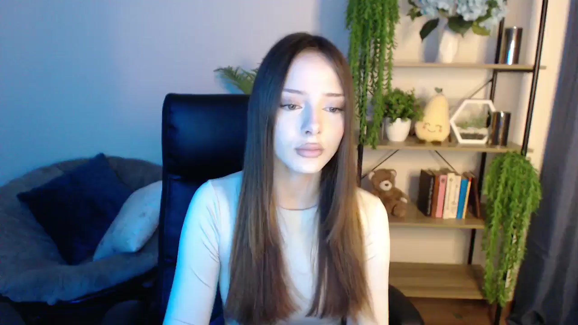 Gallery image thumbnail from KateManelli's myfreecams stream on, 02/26/2025, 09:30 image 18 of 20