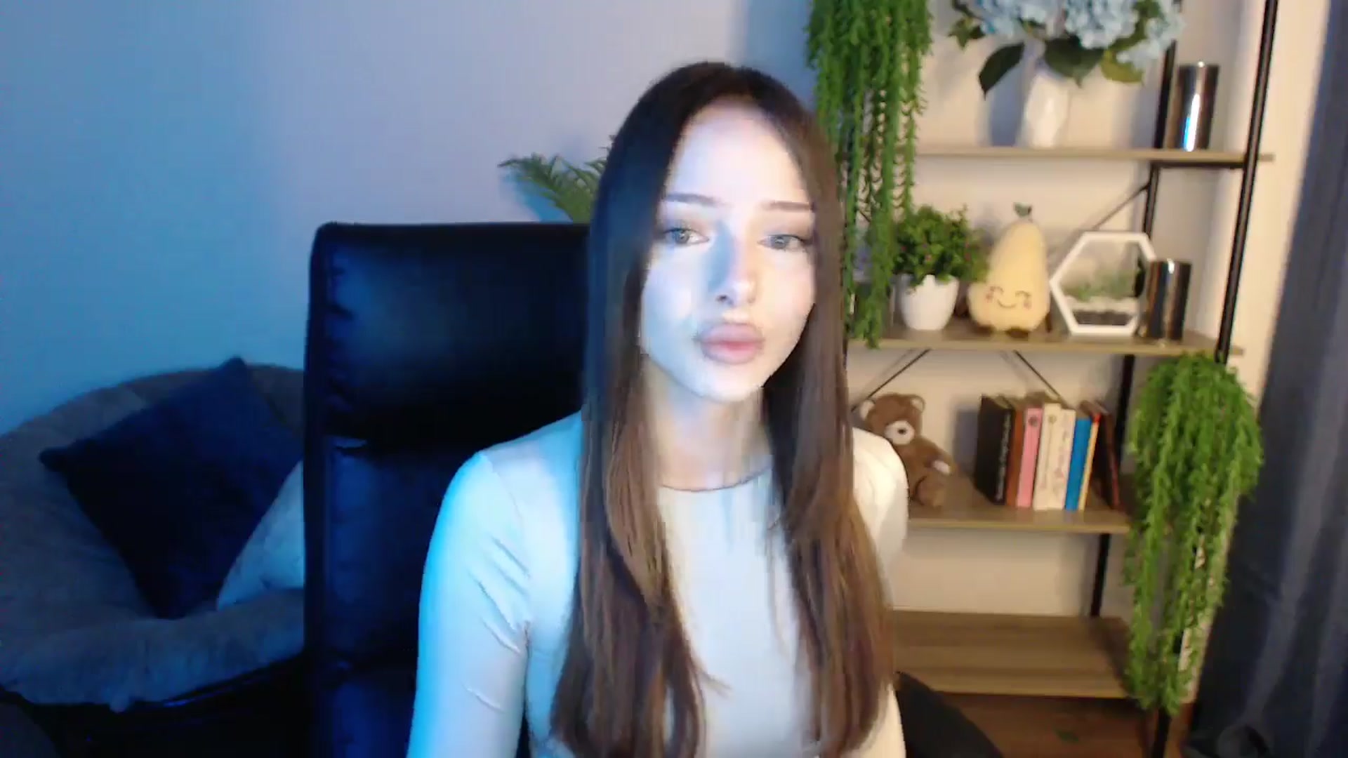 Gallery image thumbnail from KateManelli's myfreecams stream on, 02/26/2025, 09:30 image 17 of 20