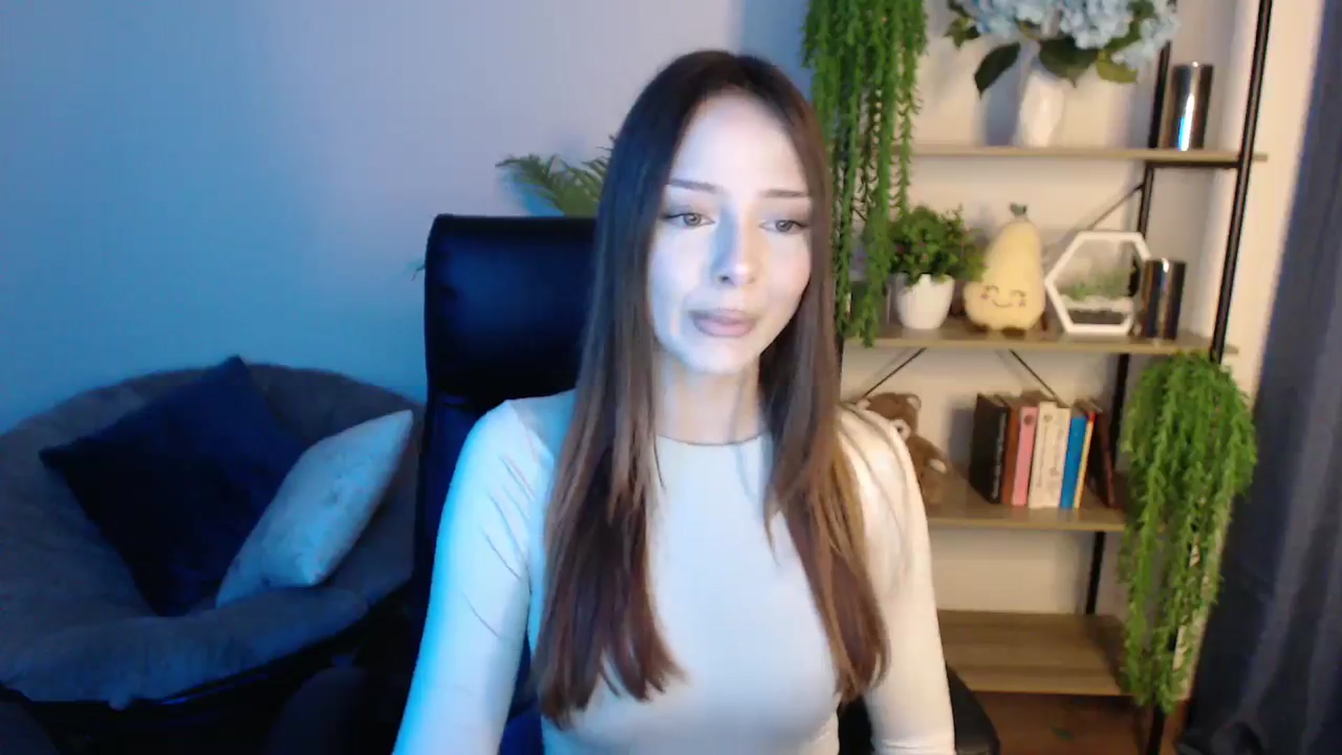 Gallery image thumbnail from KateManelli's myfreecams stream on, 02/26/2025, 09:30 image 9 of 20
