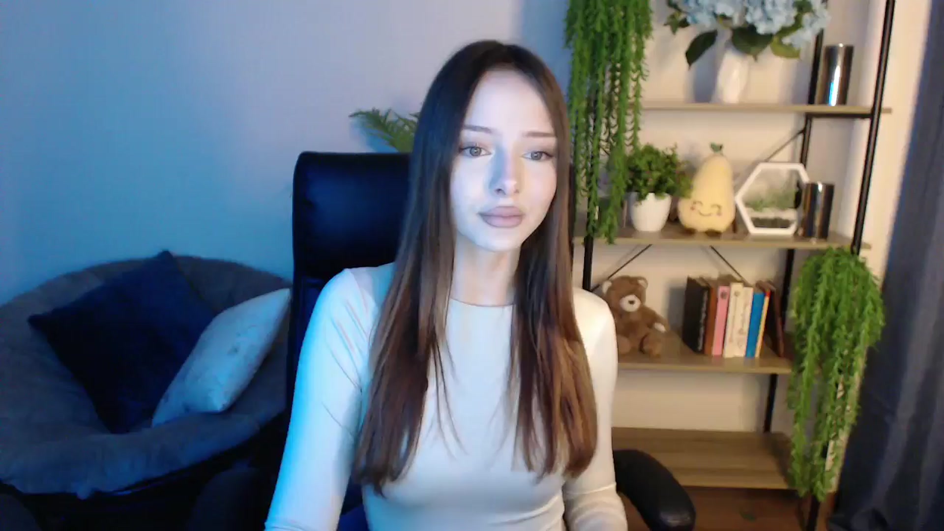 Gallery image thumbnail from KateManelli's myfreecams stream on, 02/26/2025, 09:30 image 10 of 20